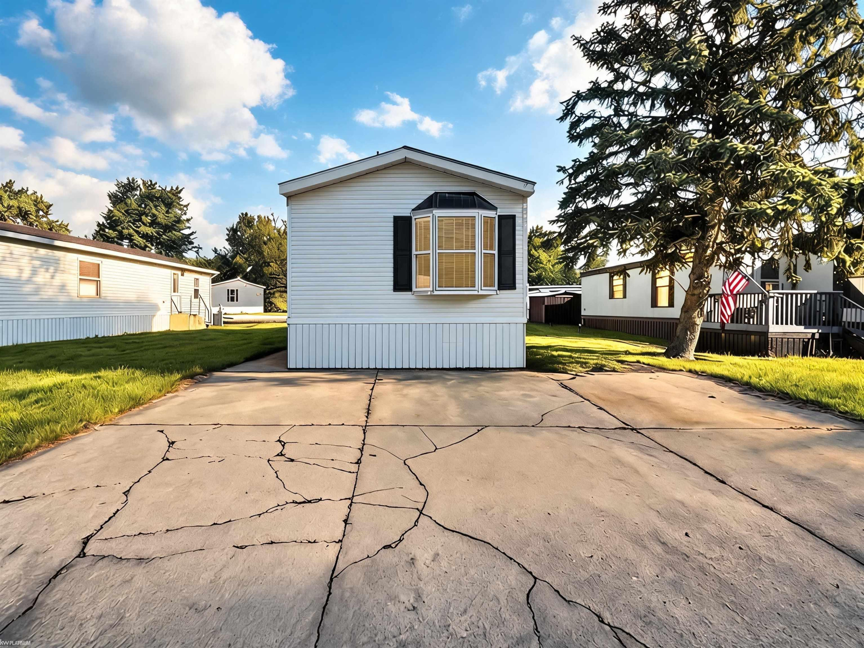 29767 Jamestown Drive, Chesterfield, MI — Photo 2
