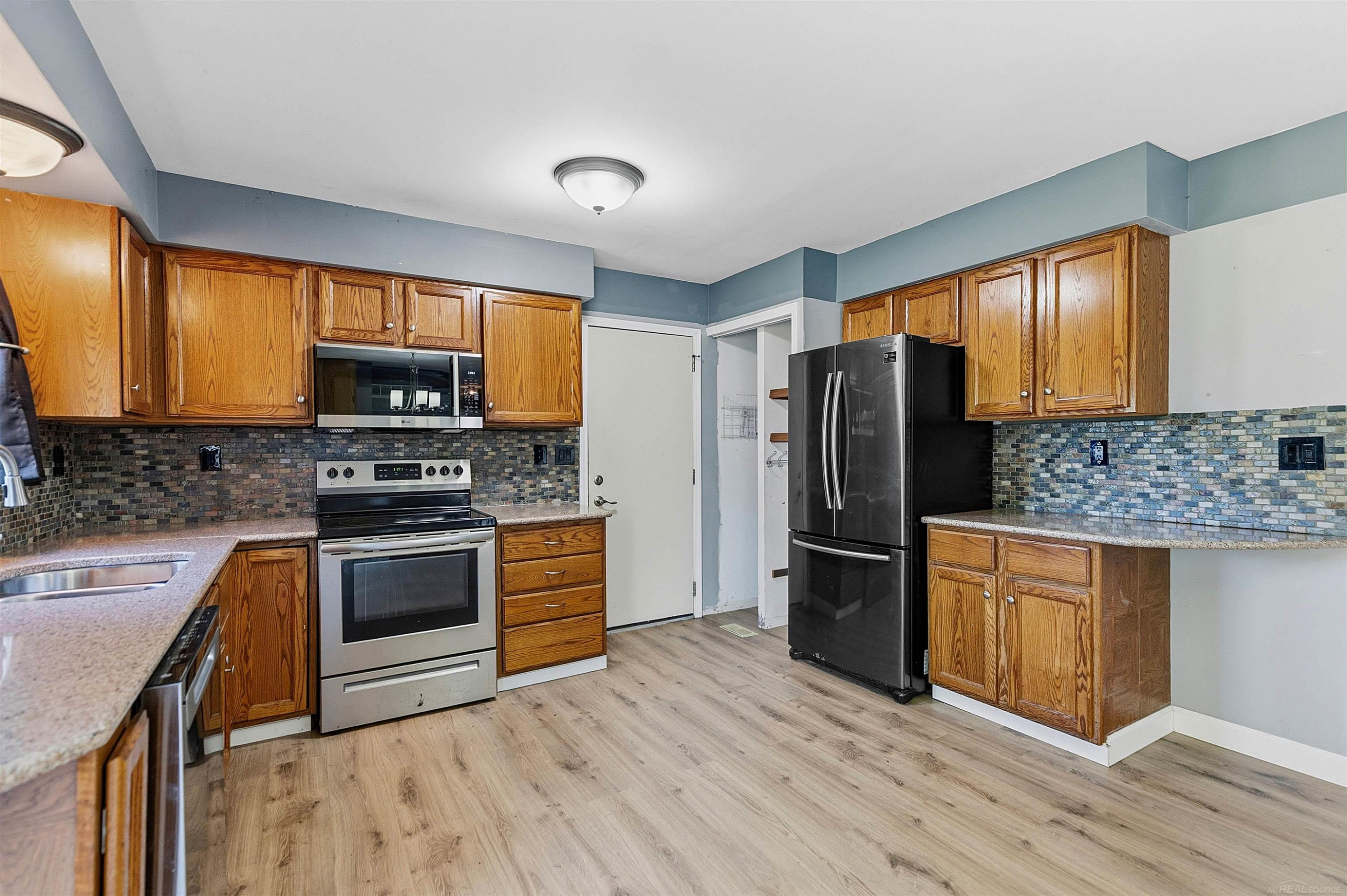 51613 Sass Road, Chesterfield, MI 48047 — Photo 5