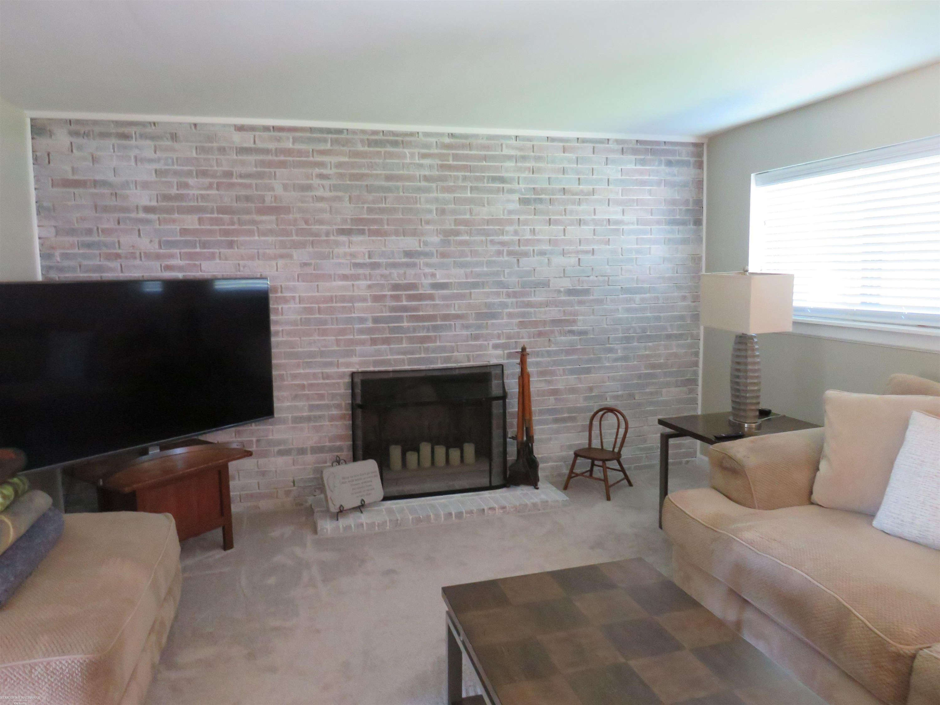 19231 Cooper Street, Clinton Twp, MI 48038 — Photo 10