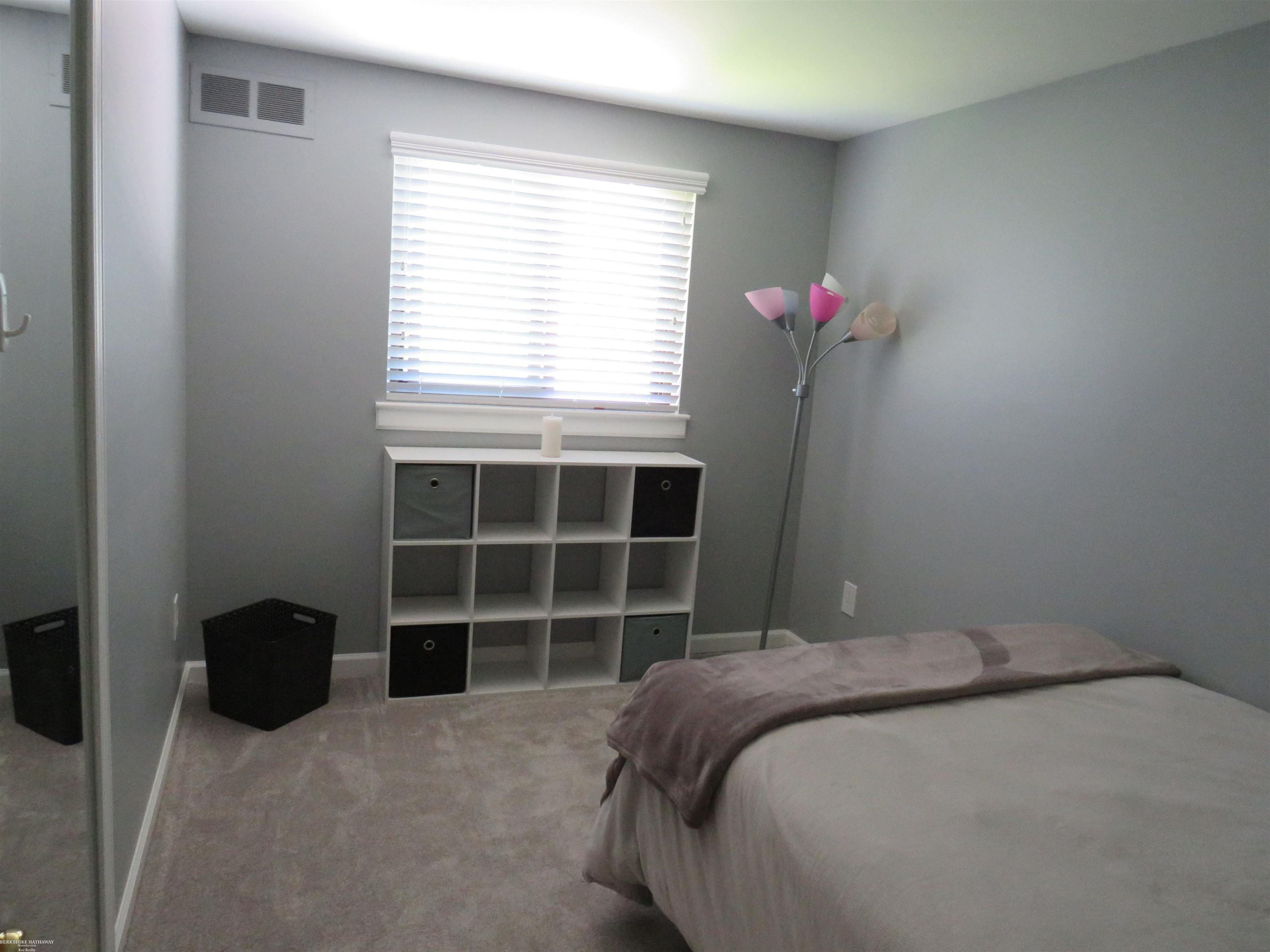 19231 Cooper Street, Clinton Twp, MI 48038 — Photo 15
