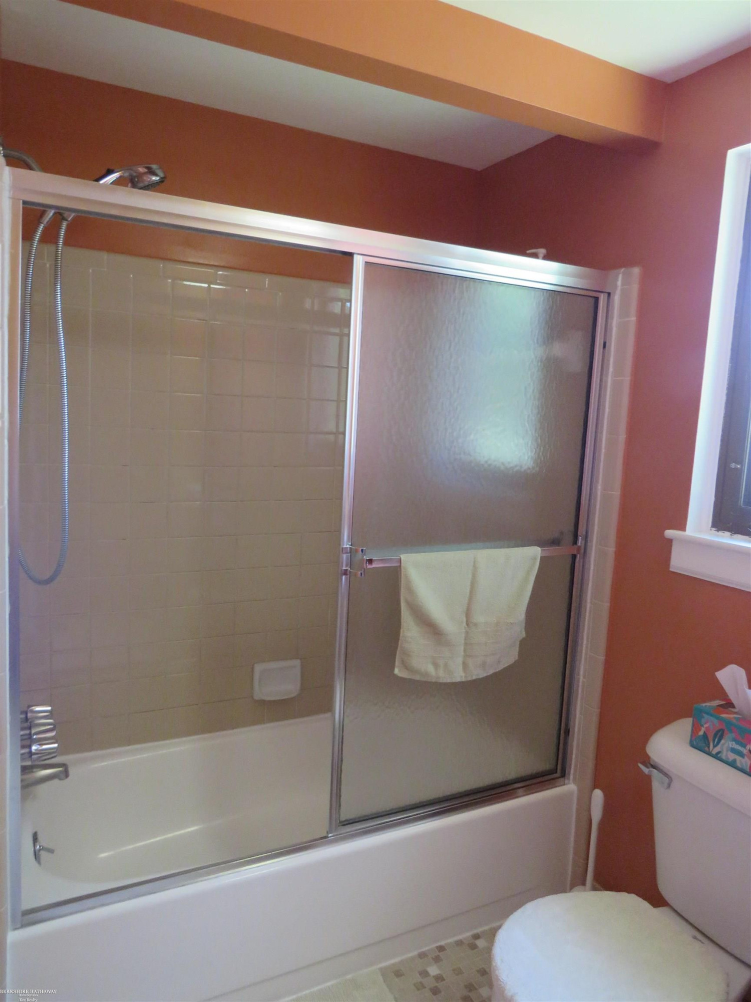 19231 Cooper Street, Clinton Twp, MI 48038 — Photo 18