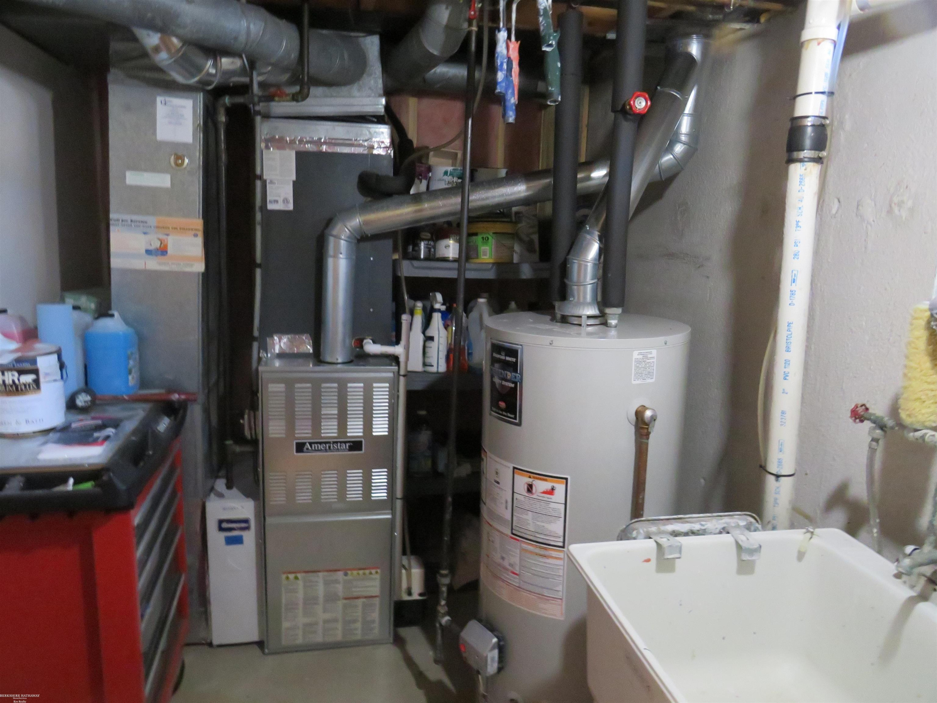 19231 Cooper Street, Clinton Twp, MI 48038 — Photo 21