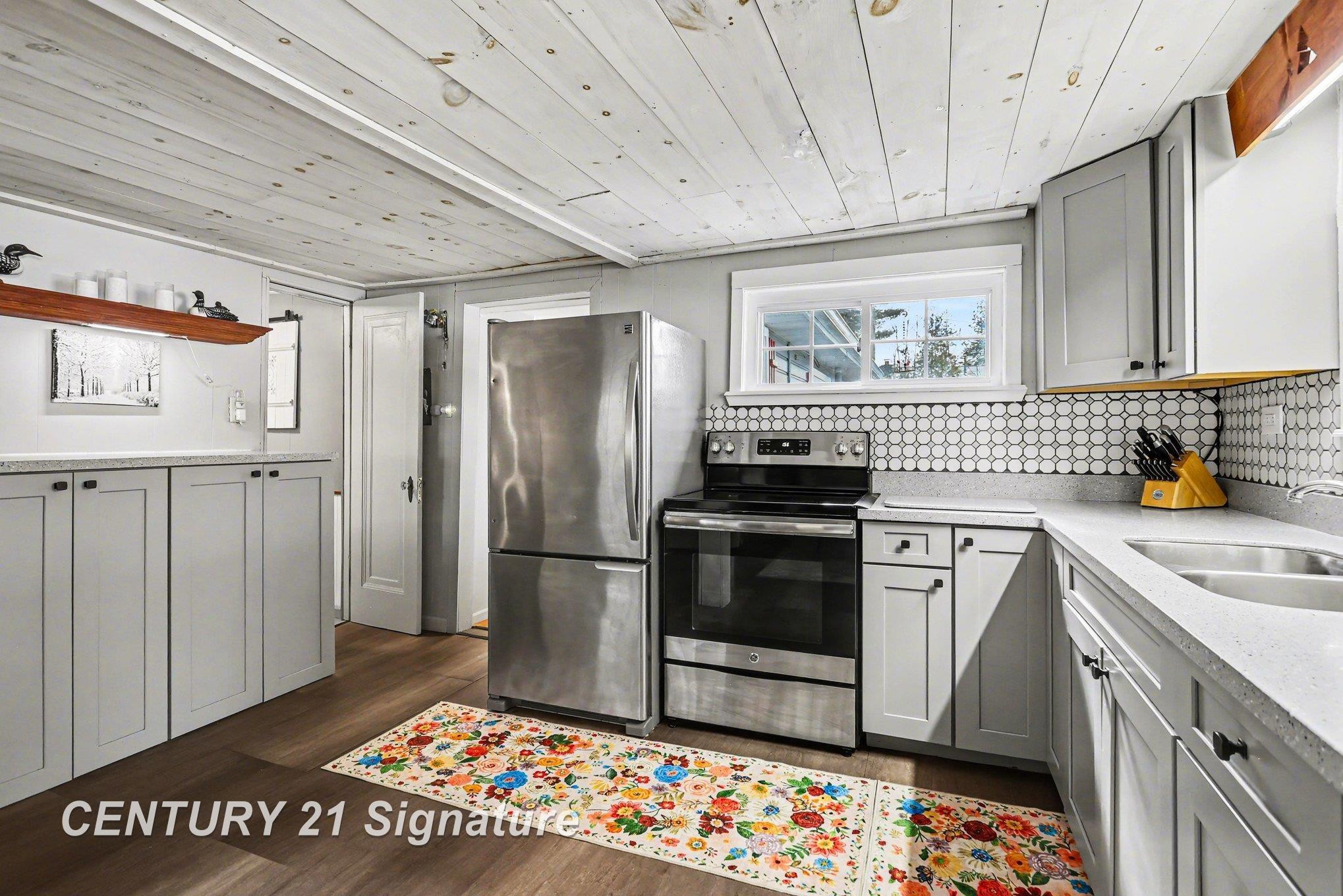 152 Hilda Drive, Farwell, MI 48622 — Photo 11