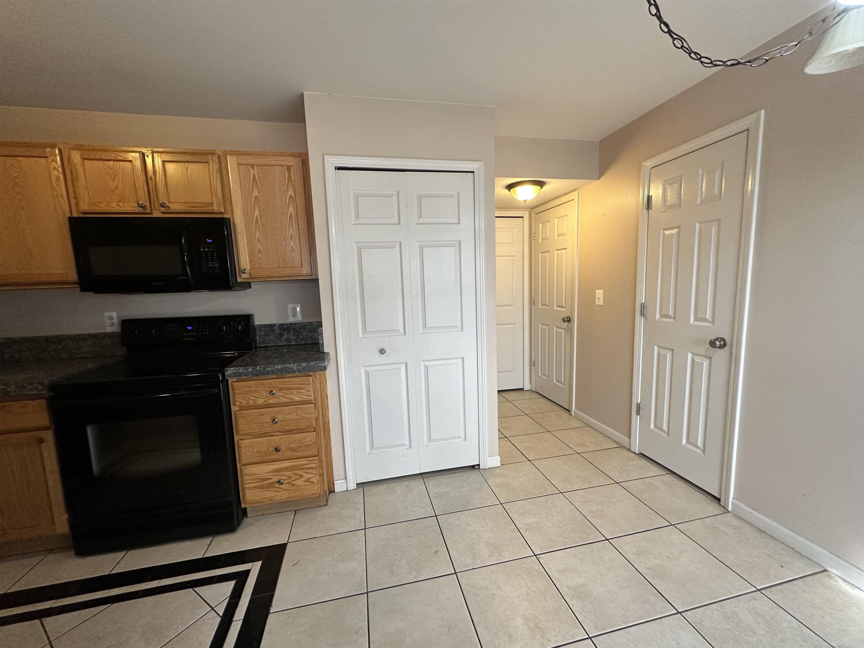 29728 Amy Lane, MI — Photo 9