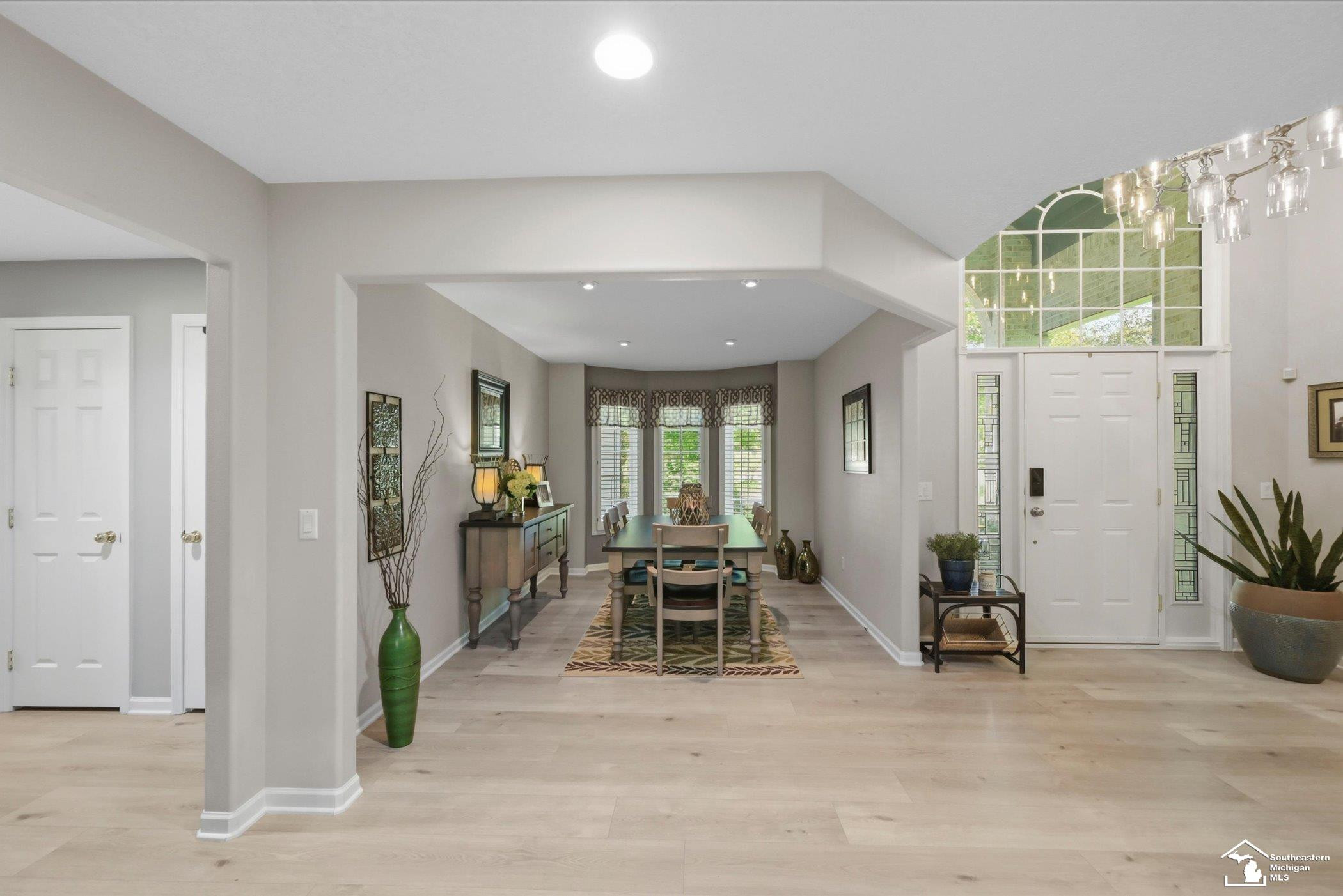 7141 S Valley Circle, Lambertville, MI 48144 — Photo 11