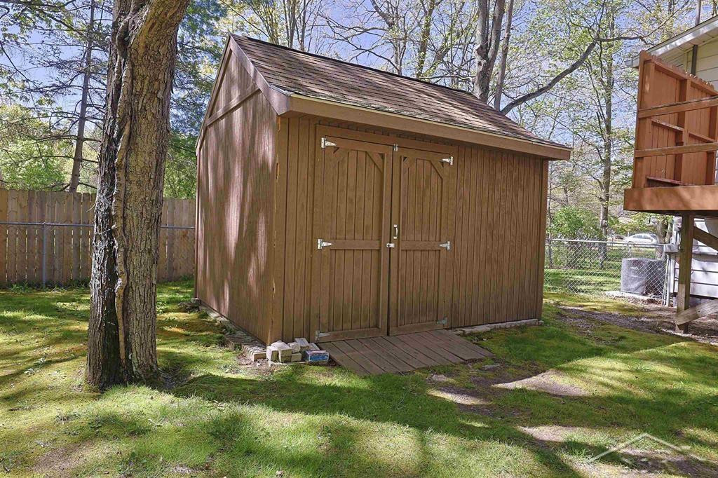 723 S Osborne Drive, Midland, MI 48640 — Photo 37