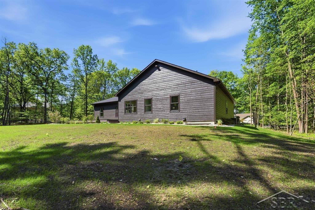 875 S Crooked Tree Lane, Midland, MI 48640 — Photo 31