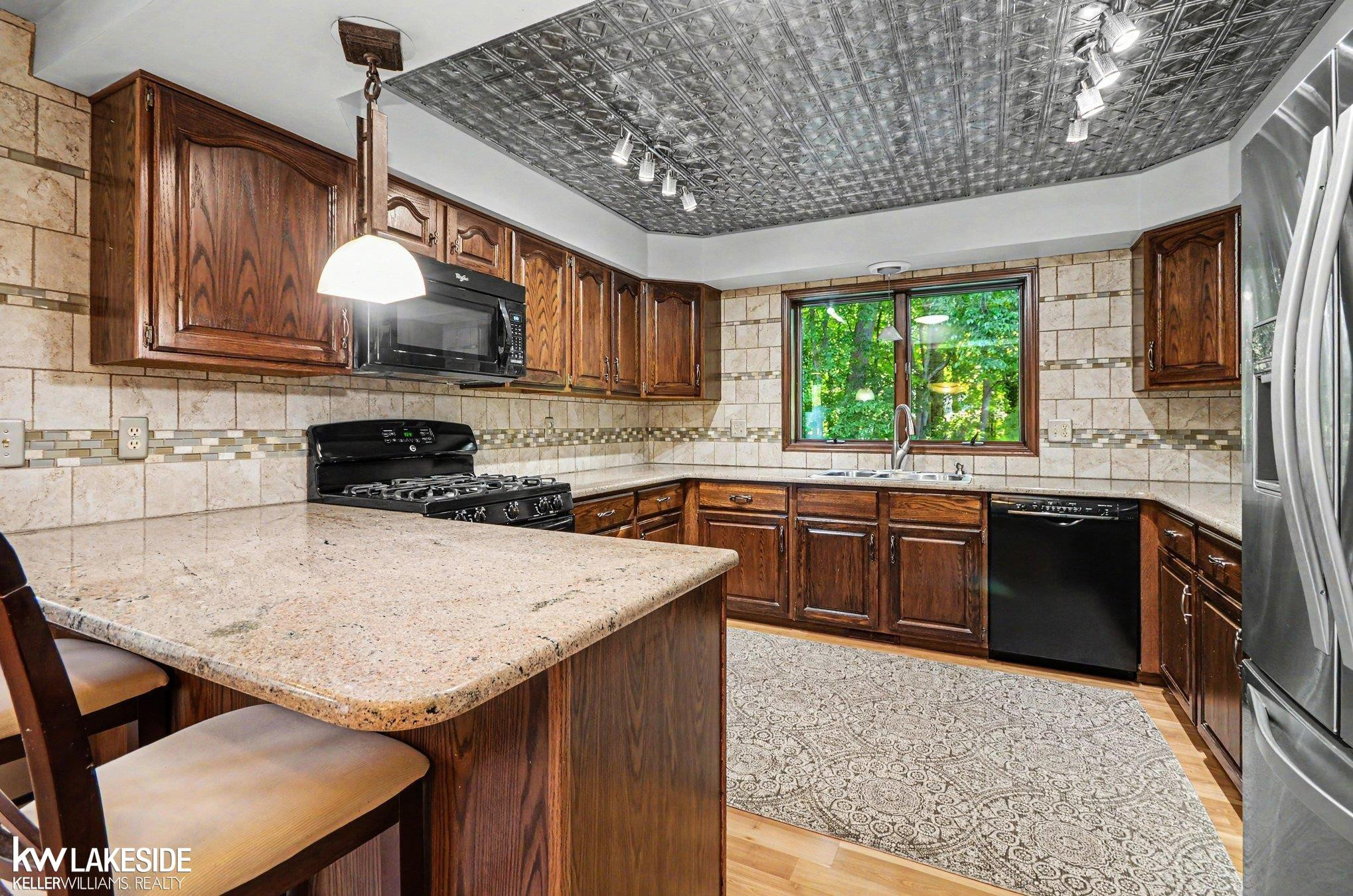 47744 Westlake Drive, Shelby Twp, MI 48315 — Photo 10