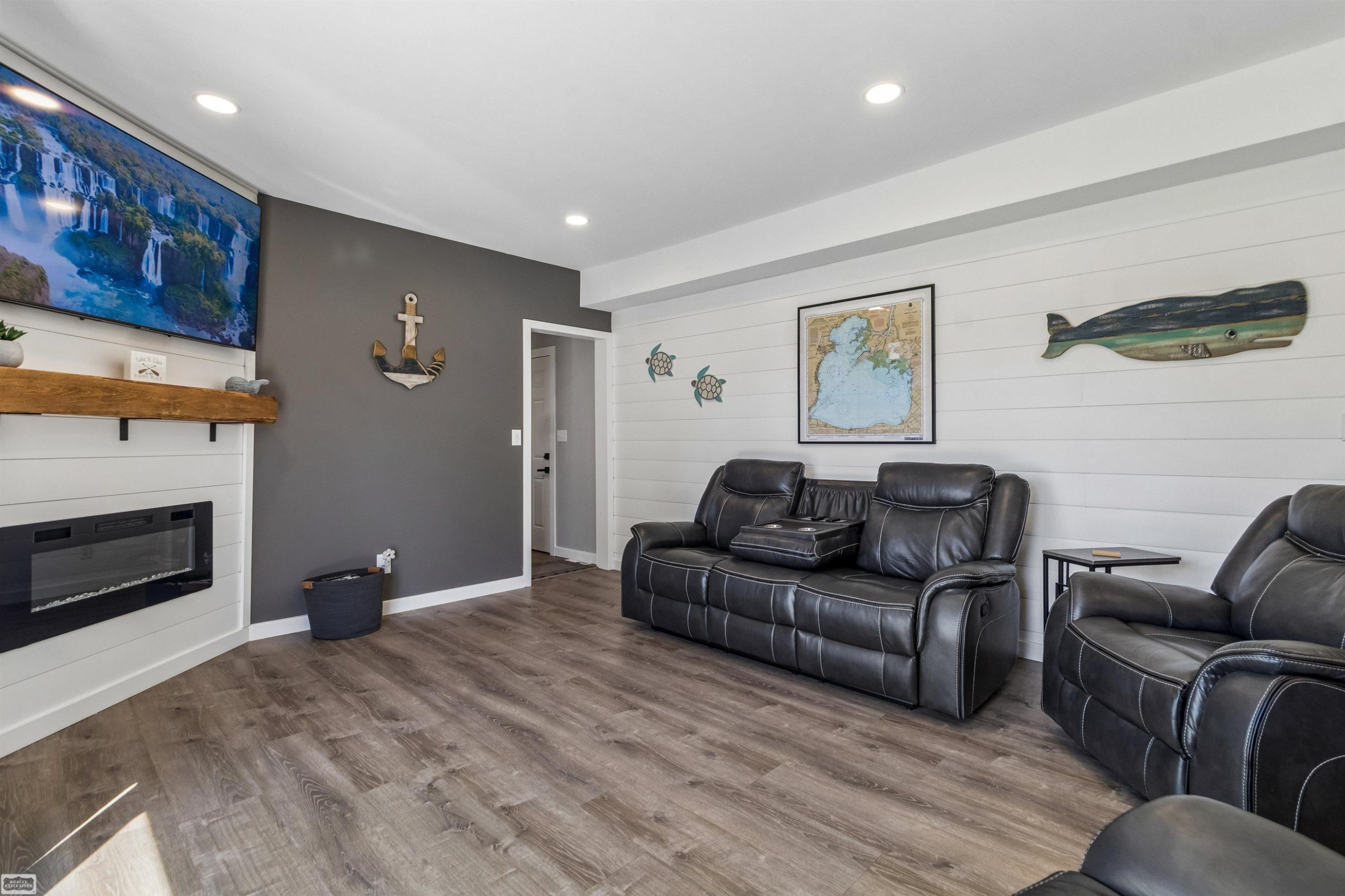 7253 Flamingo Road, Algonac, MI 48001 — Photo 24