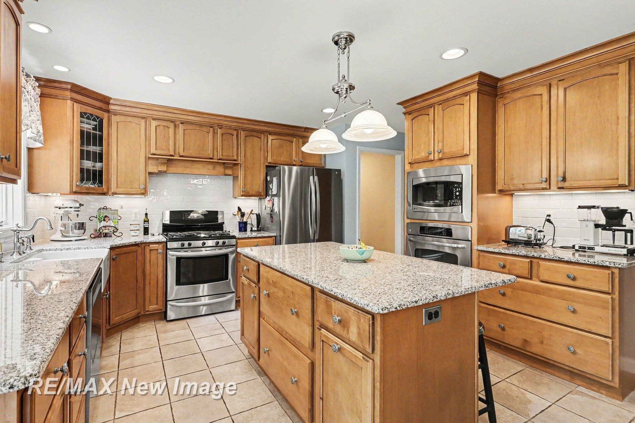 5305 Claremont Street, Midland, MI 48642 — Photo 18