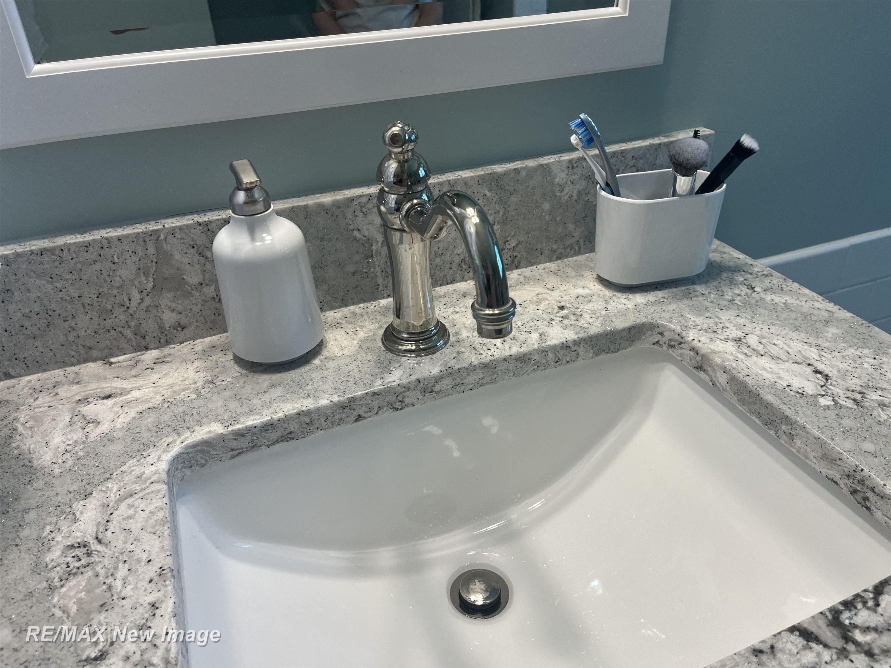 5305 Claremont Street, Midland, MI 48642 — Photo 35