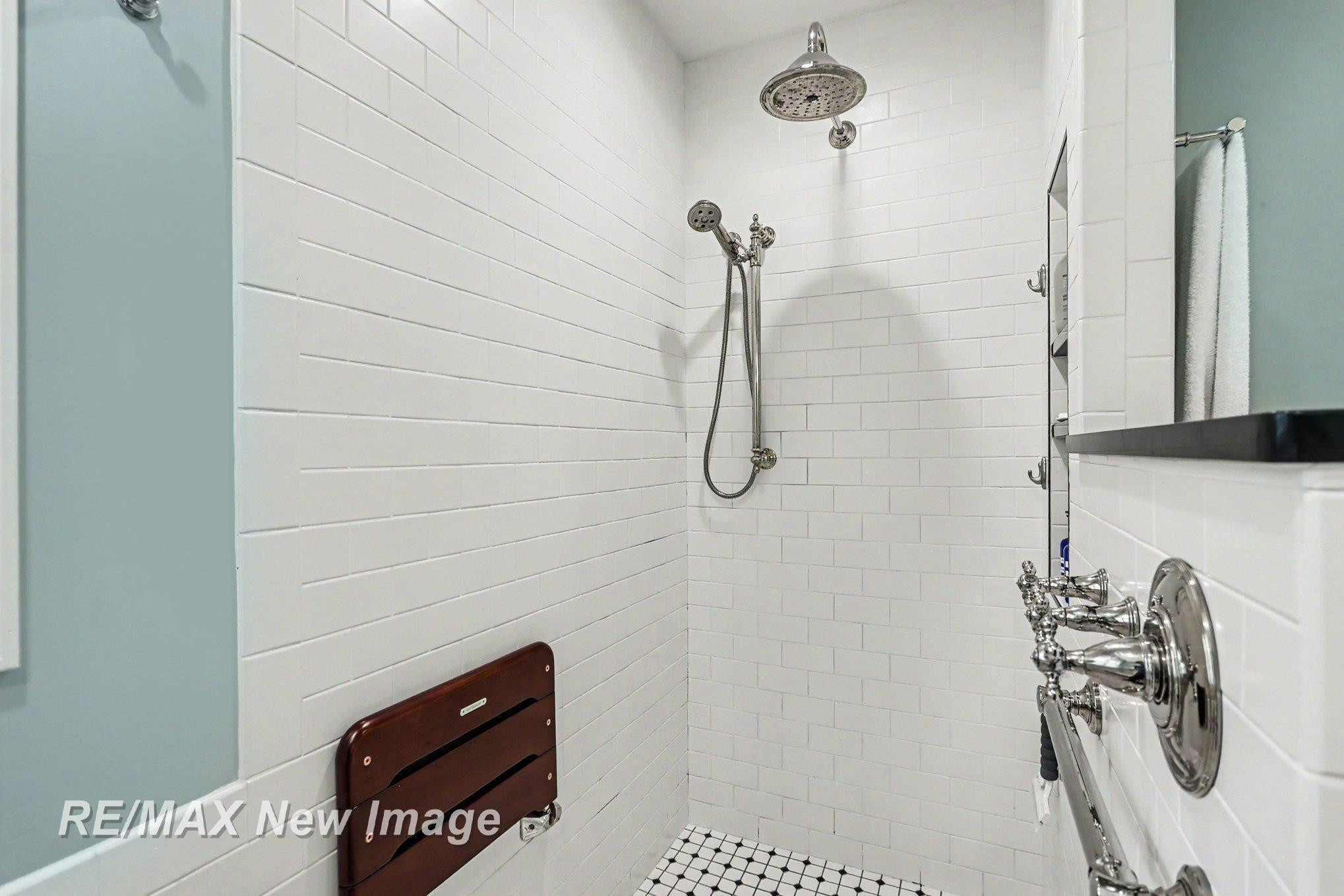 5305 Claremont Street, Midland, MI 48642 — Photo 37