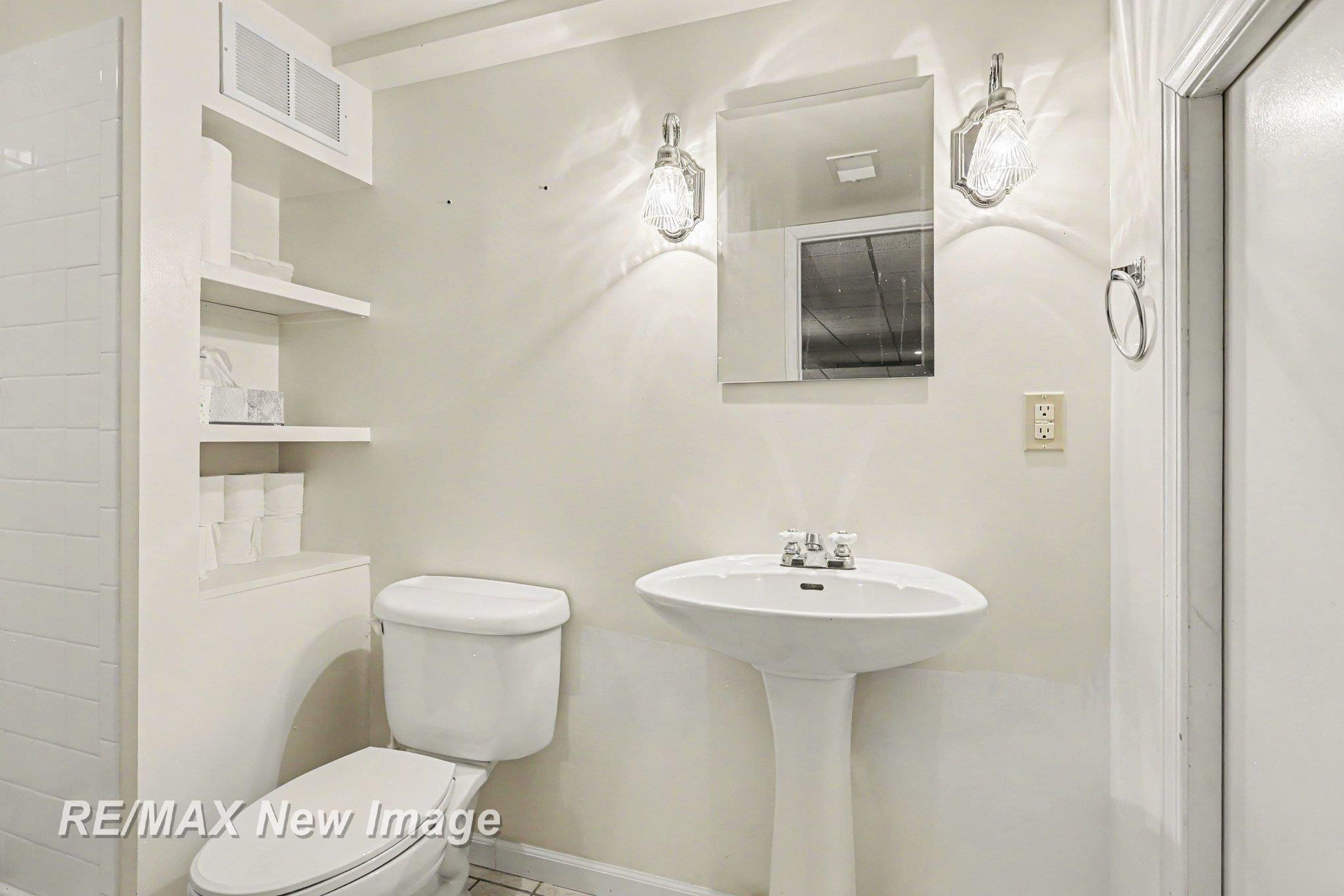 5305 Claremont Street, Midland, MI 48642 — Photo 39