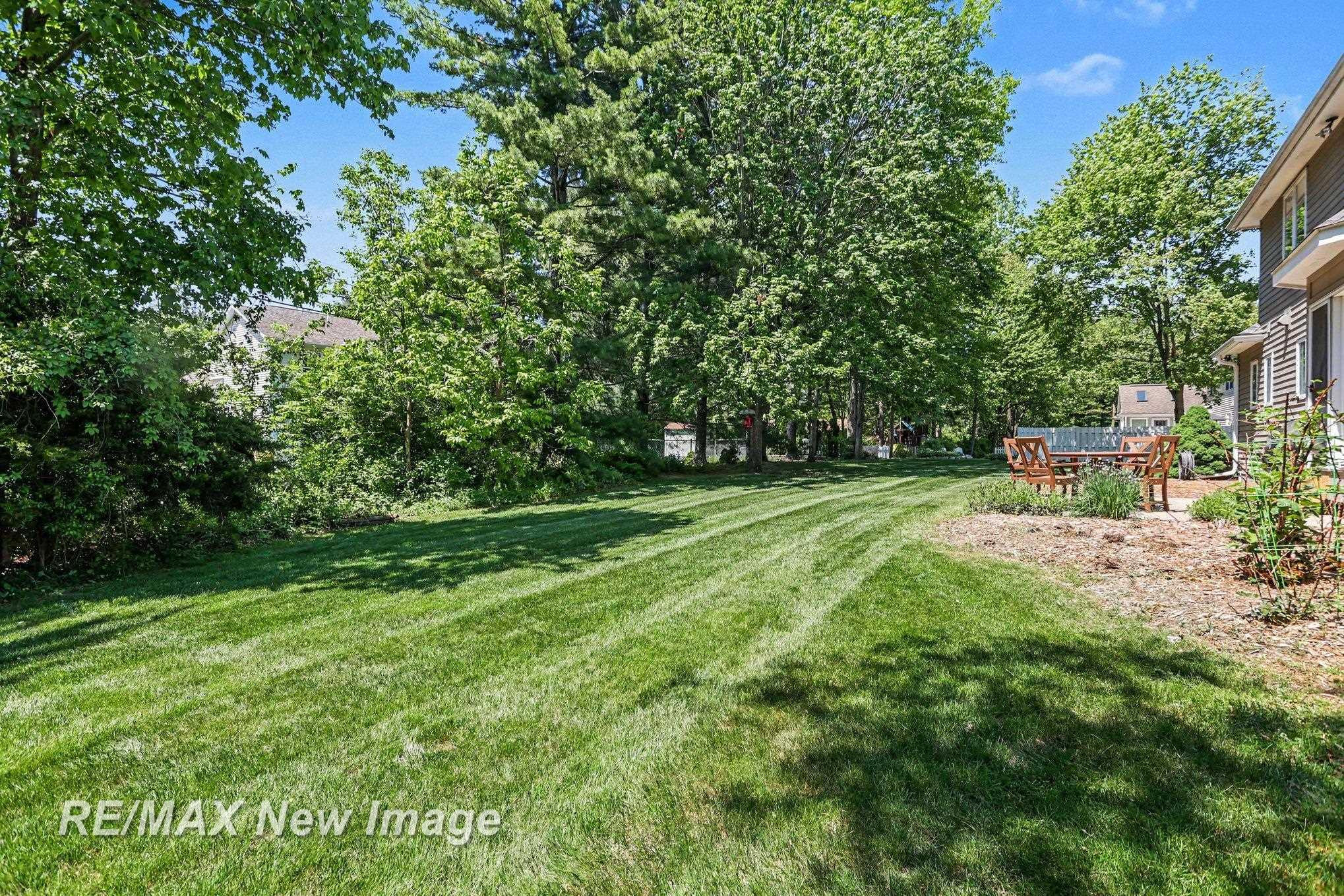 5305 Claremont Street, Midland, MI 48642 — Photo 40