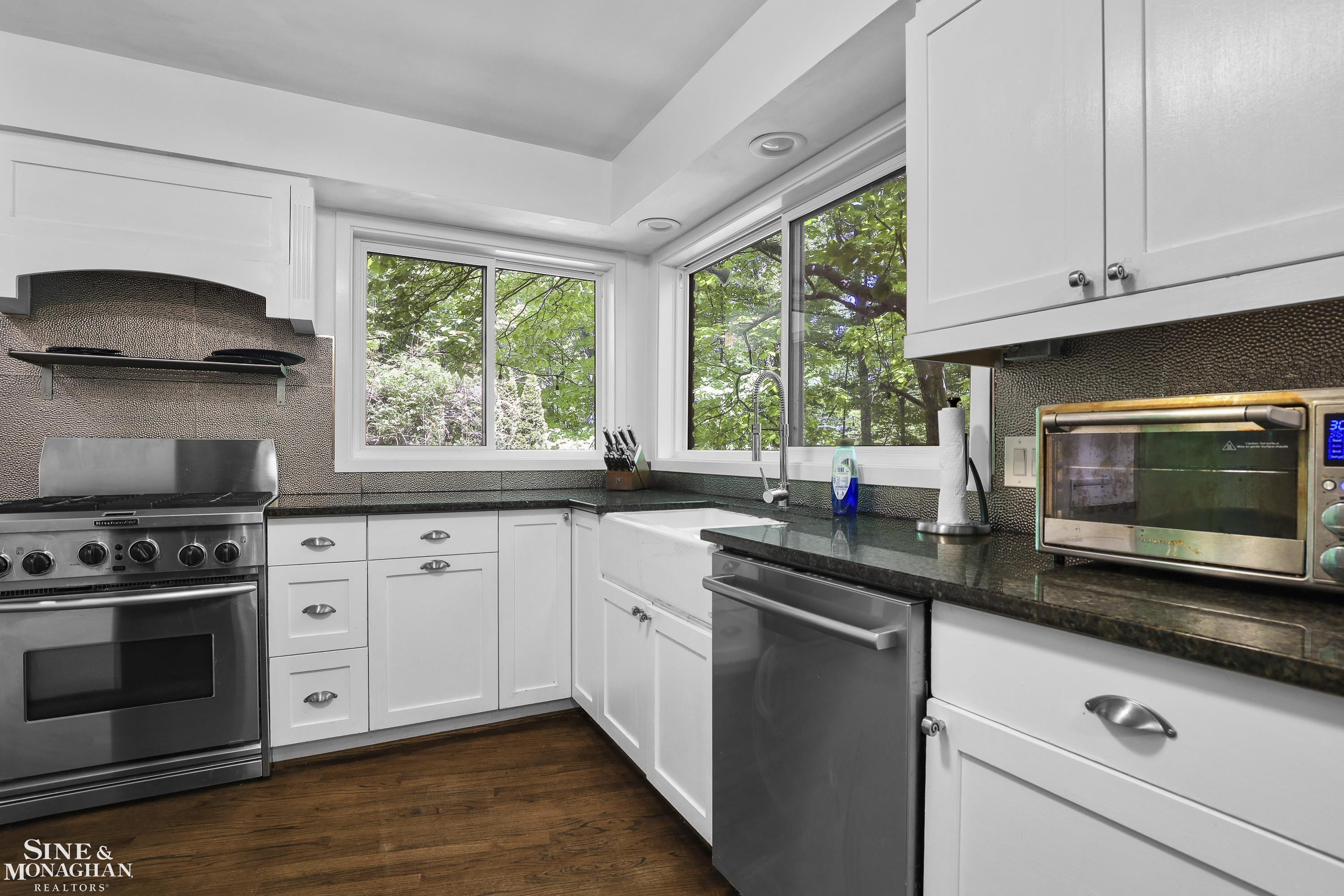 22636 King Richard Court, Beverly Hills, MI 48025 — Photo 5