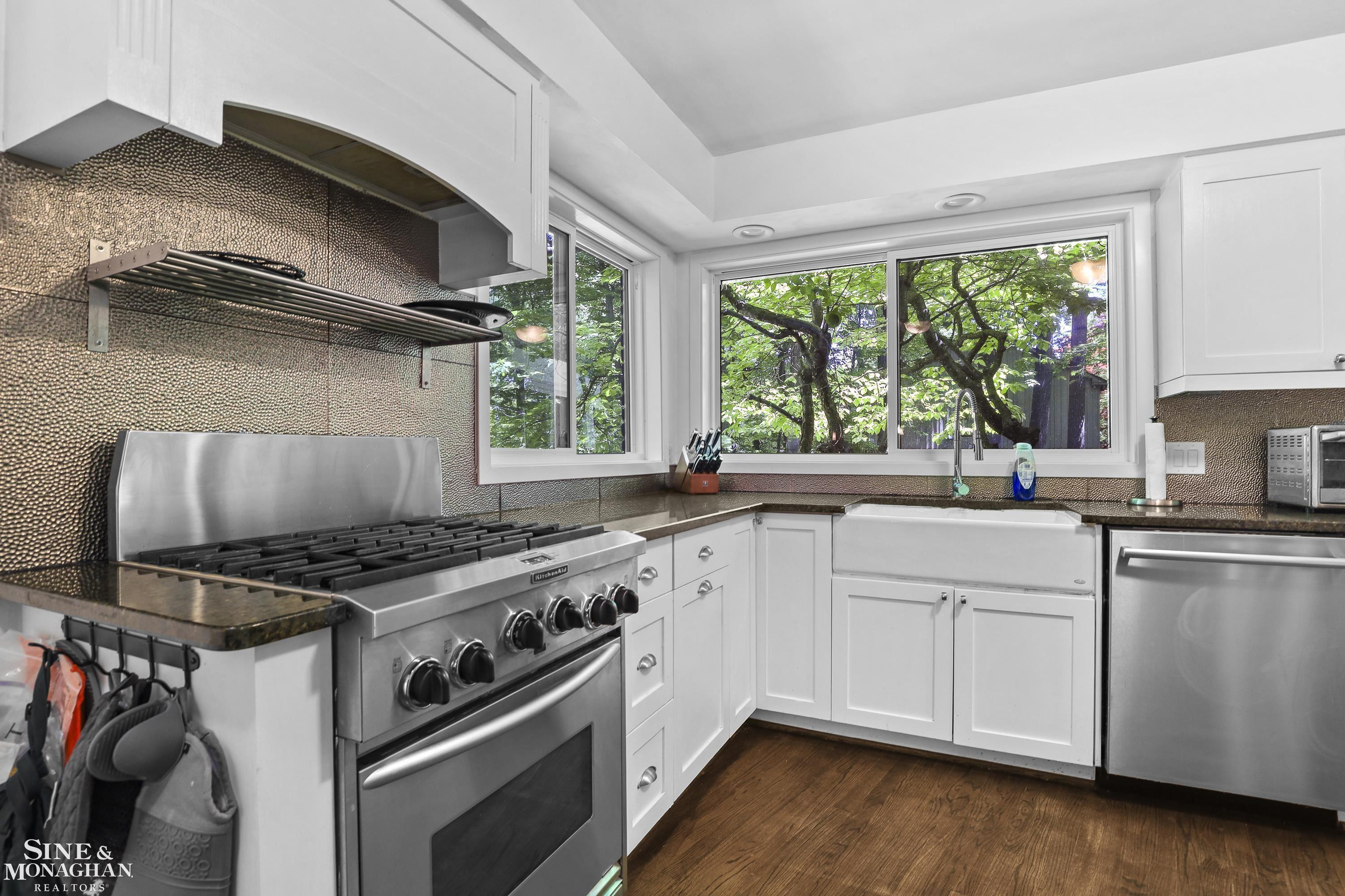 22636 King Richard Court, Beverly Hills, MI 48025 — Photo 6