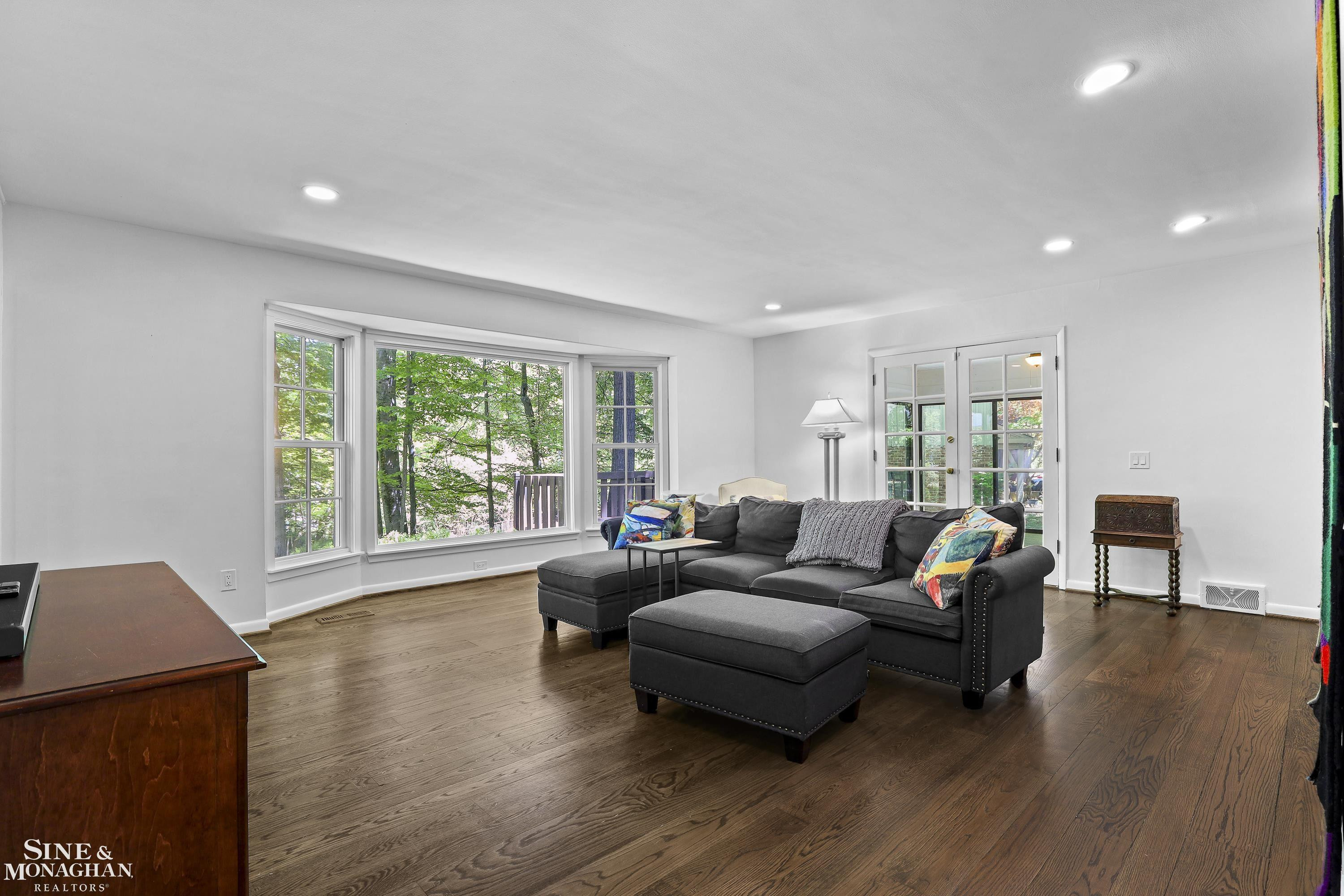 22636 King Richard Court, Beverly Hills, MI 48025 — Photo 19