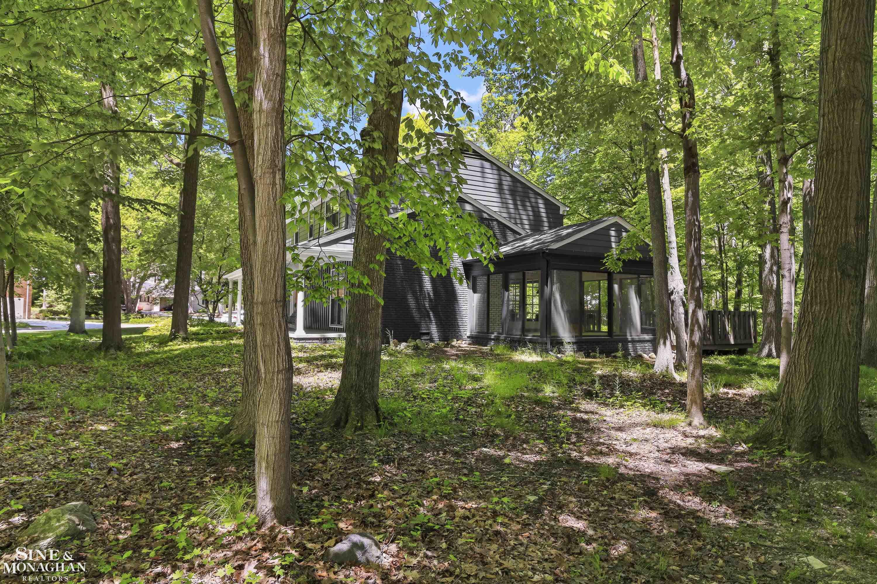 22636 King Richard Court, Beverly Hills, MI 48025 — Photo 46