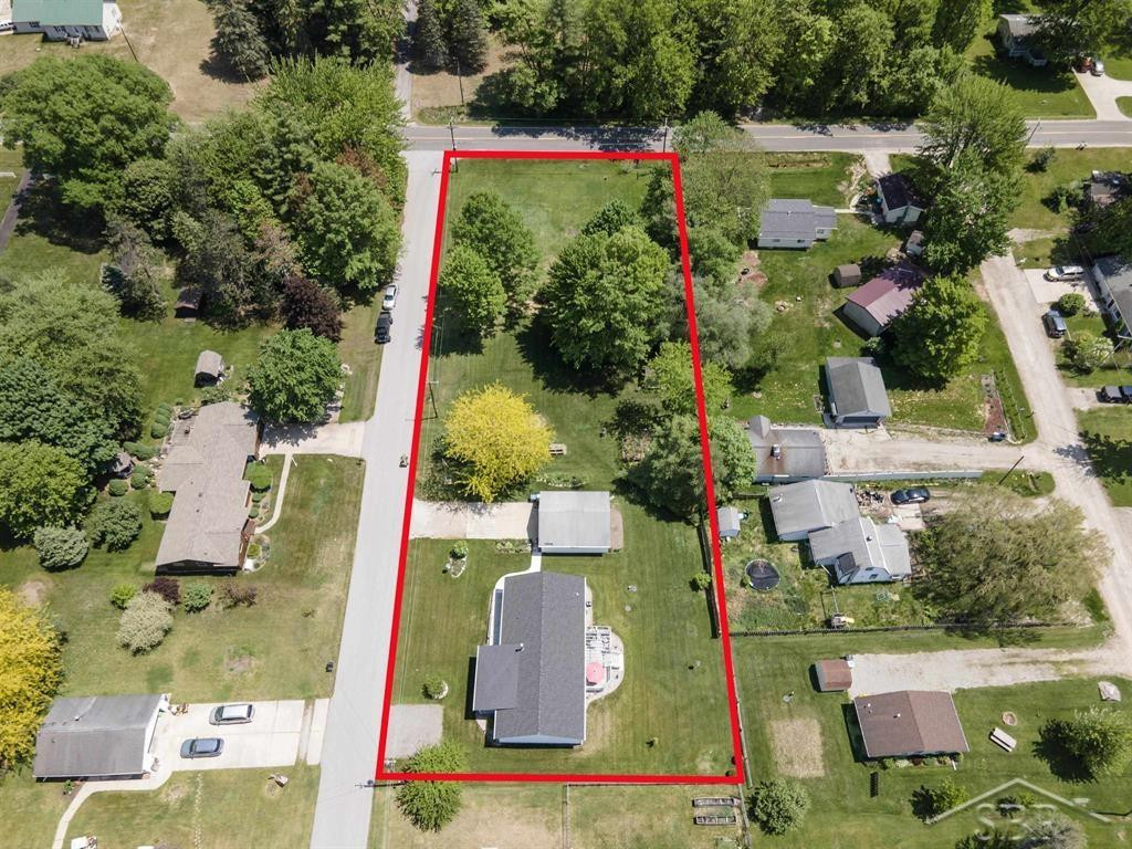 531 W Myrtle Street, Sanford, MI 48657 — Photo 3