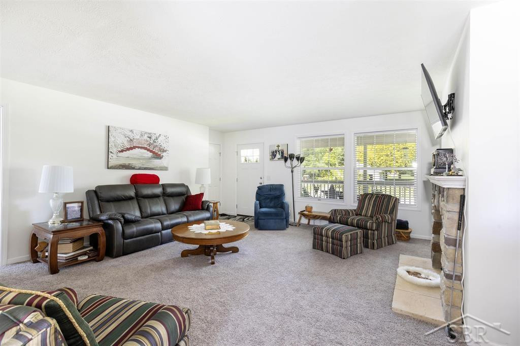 531 W Myrtle Street, Sanford, MI 48657 — Photo 8