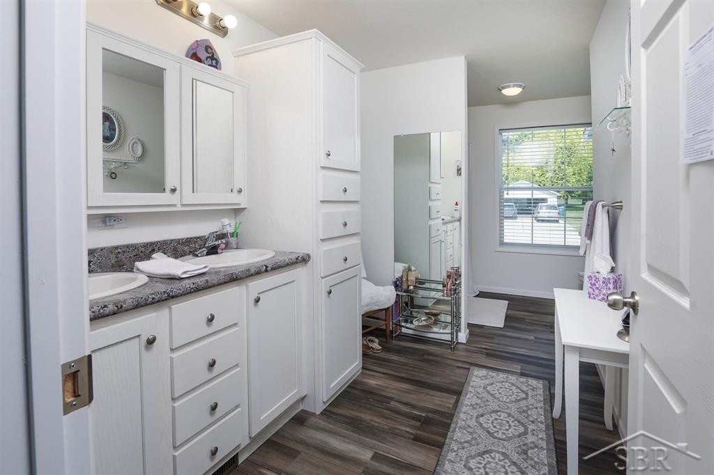 531 W Myrtle Street, Sanford, MI 48657 — Photo 14