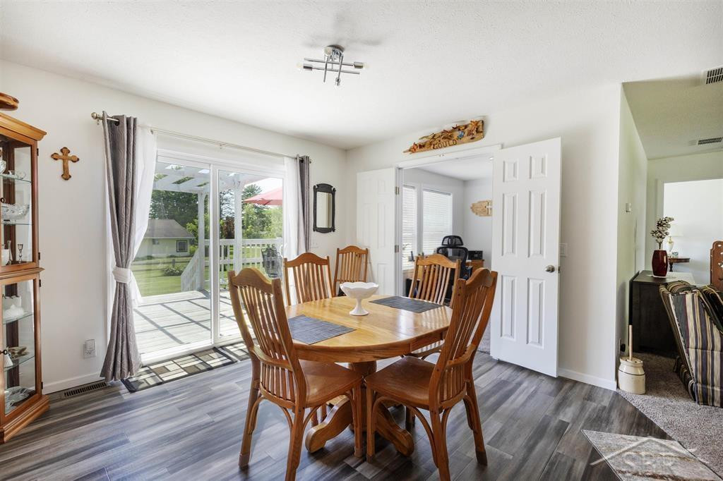 531 W Myrtle Street, Sanford, MI 48657 — Photo 17