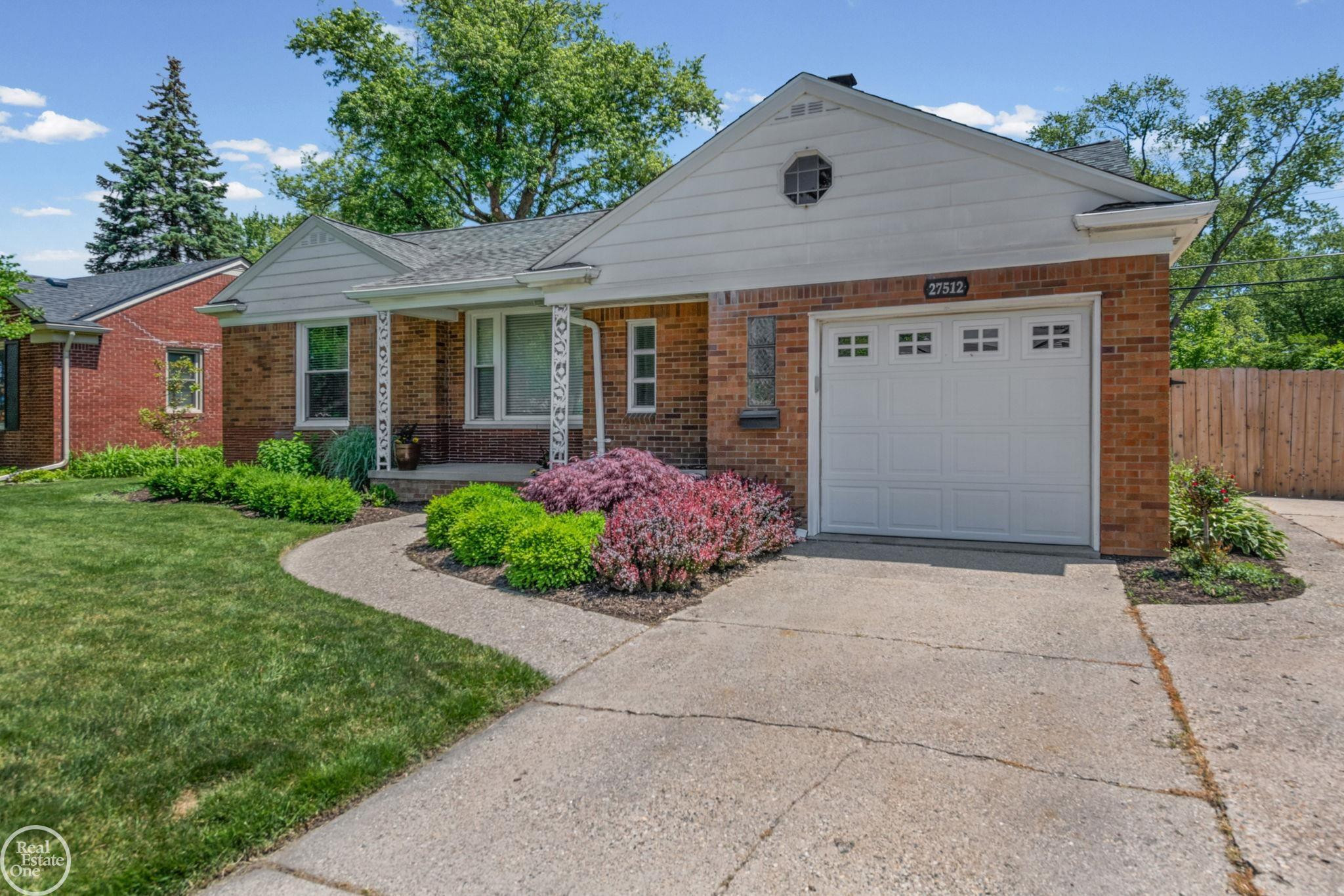27512 Little Mack Avenue, Saint Clair Shores, MI 48082 — front exterior