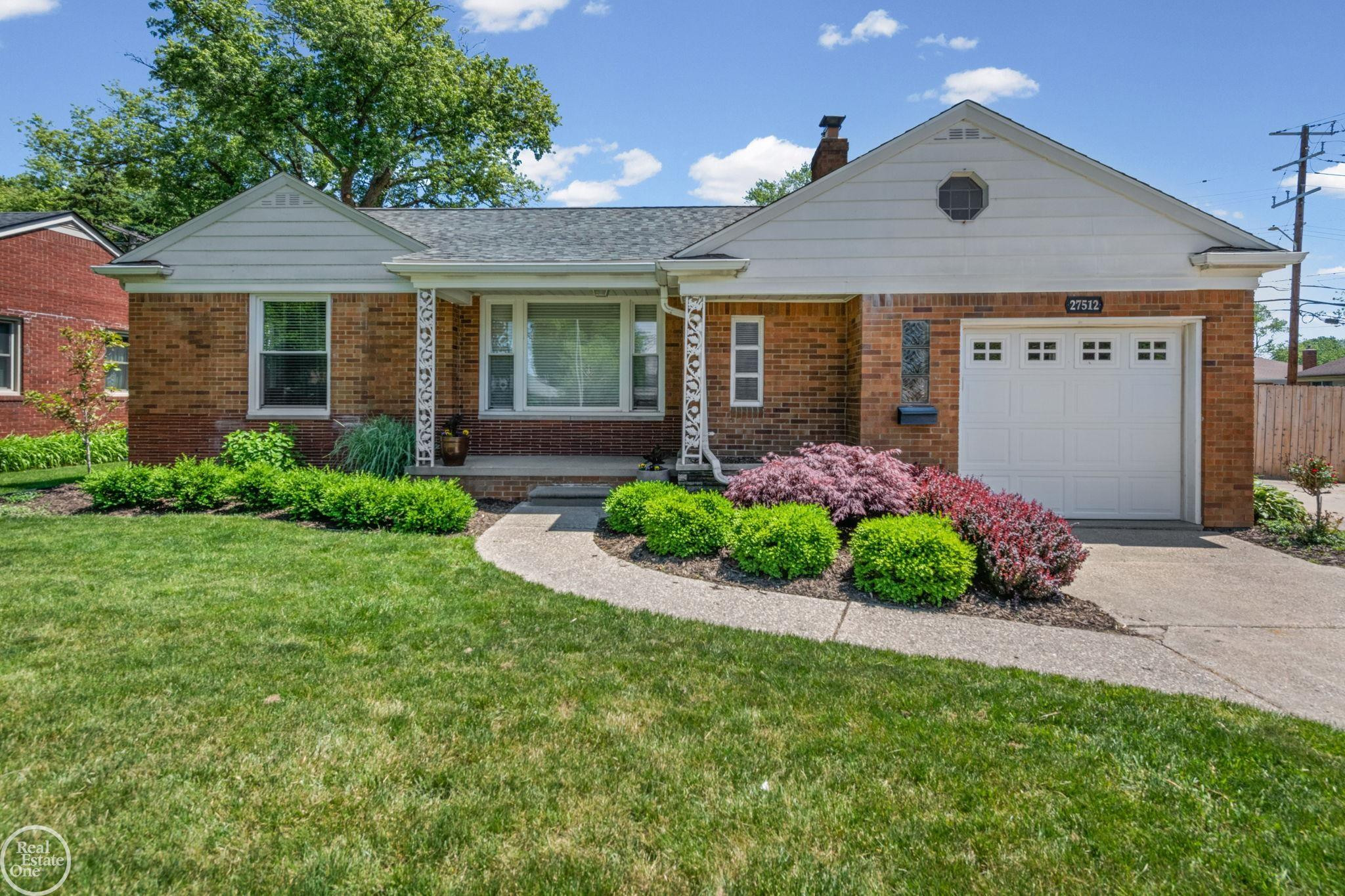 27512 Little Mack Avenue, Saint Clair Shores, MI 48082 — Photo 2