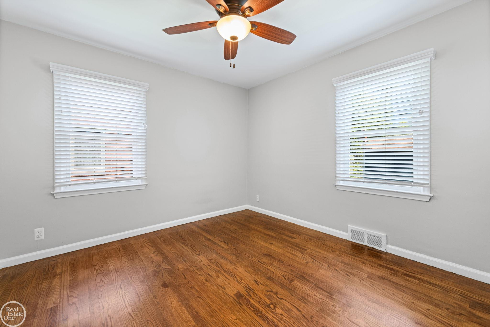 27512 Little Mack Avenue, Saint Clair Shores, MI 48082 — Photo 22