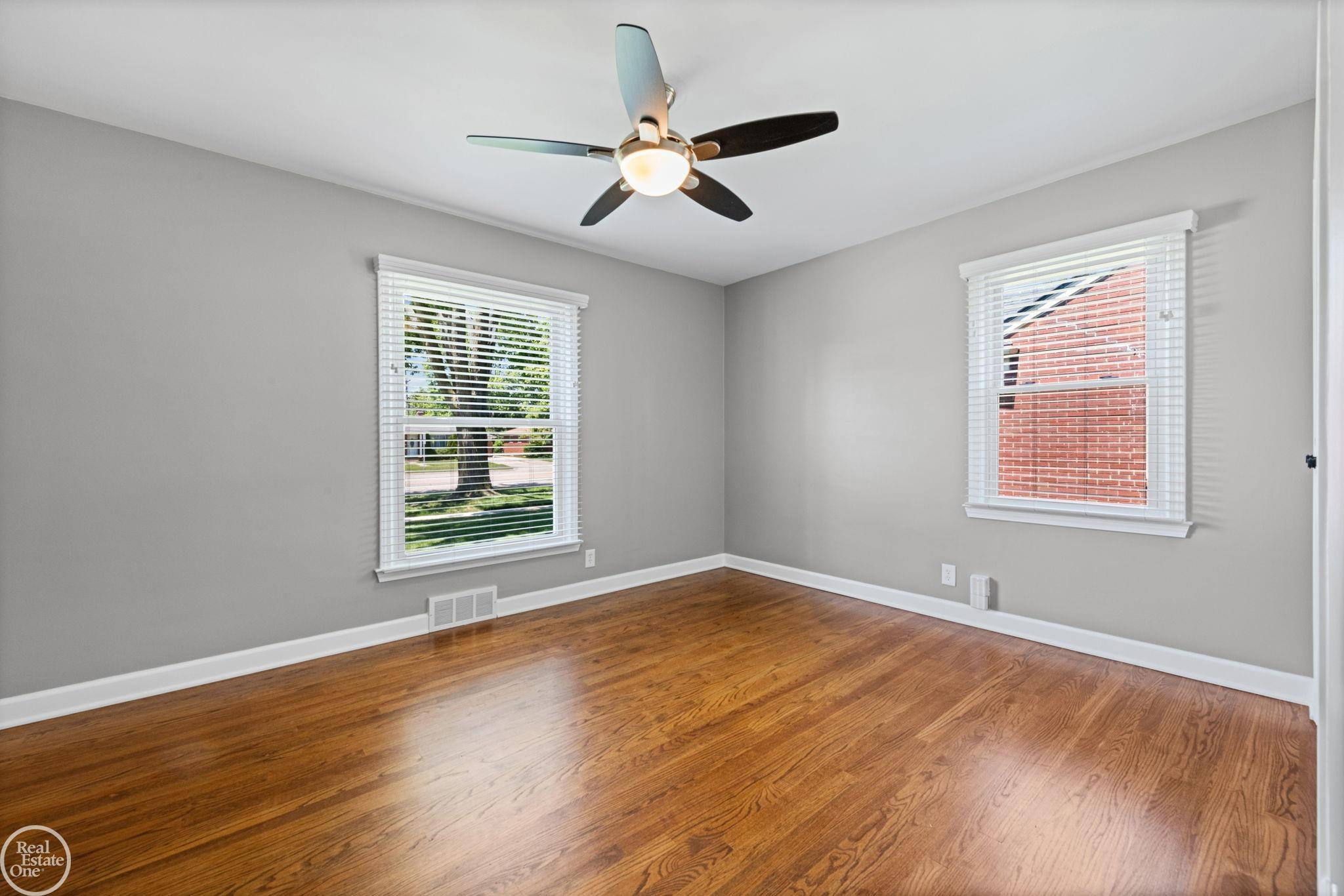 27512 Little Mack Avenue, Saint Clair Shores, MI 48082 — Photo 24