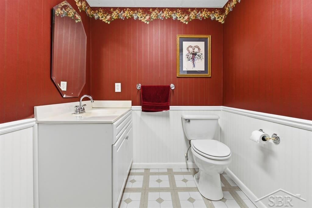 405 Wanetah Drive, Midland, MI 48640 — Photo 39