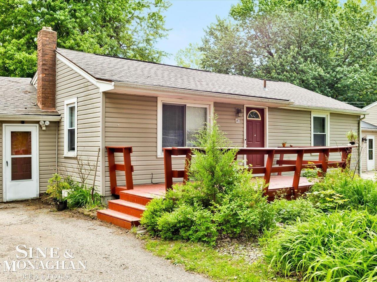 1471 S Packard Avenue, Burton, MI 48509 — Photo 3