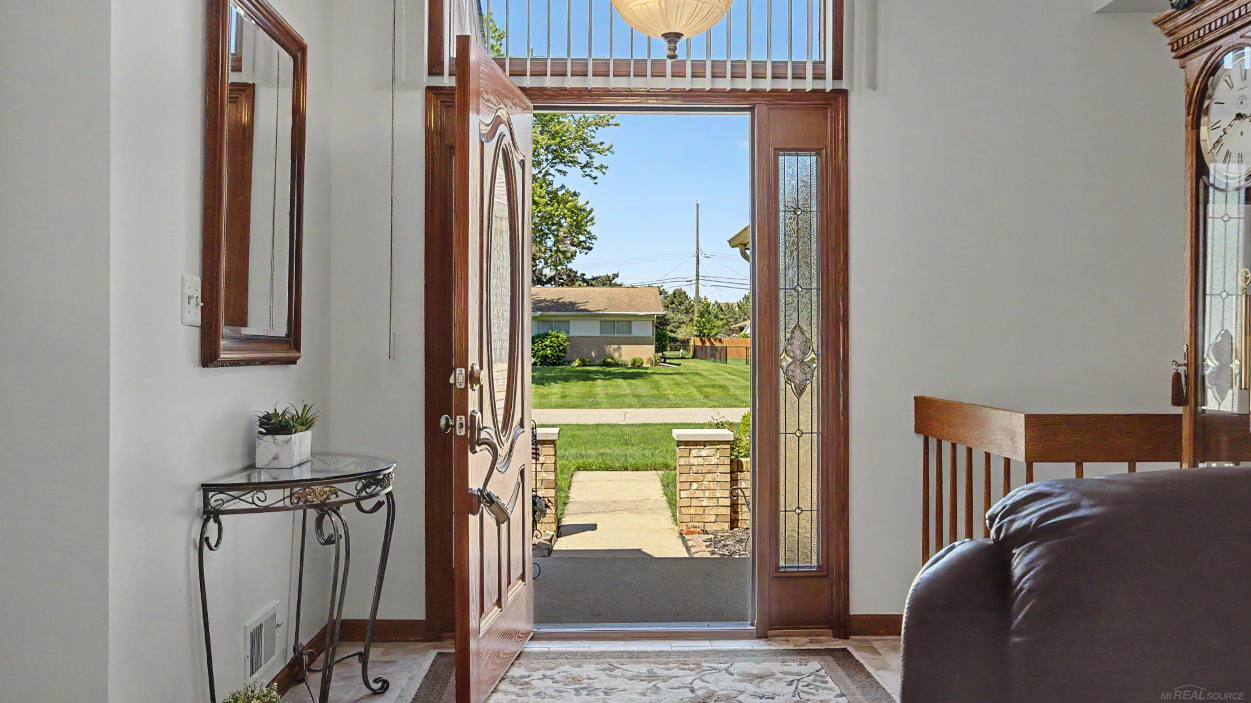 53240 Hillside Drive, Utica, MI 48316 — Photo 13