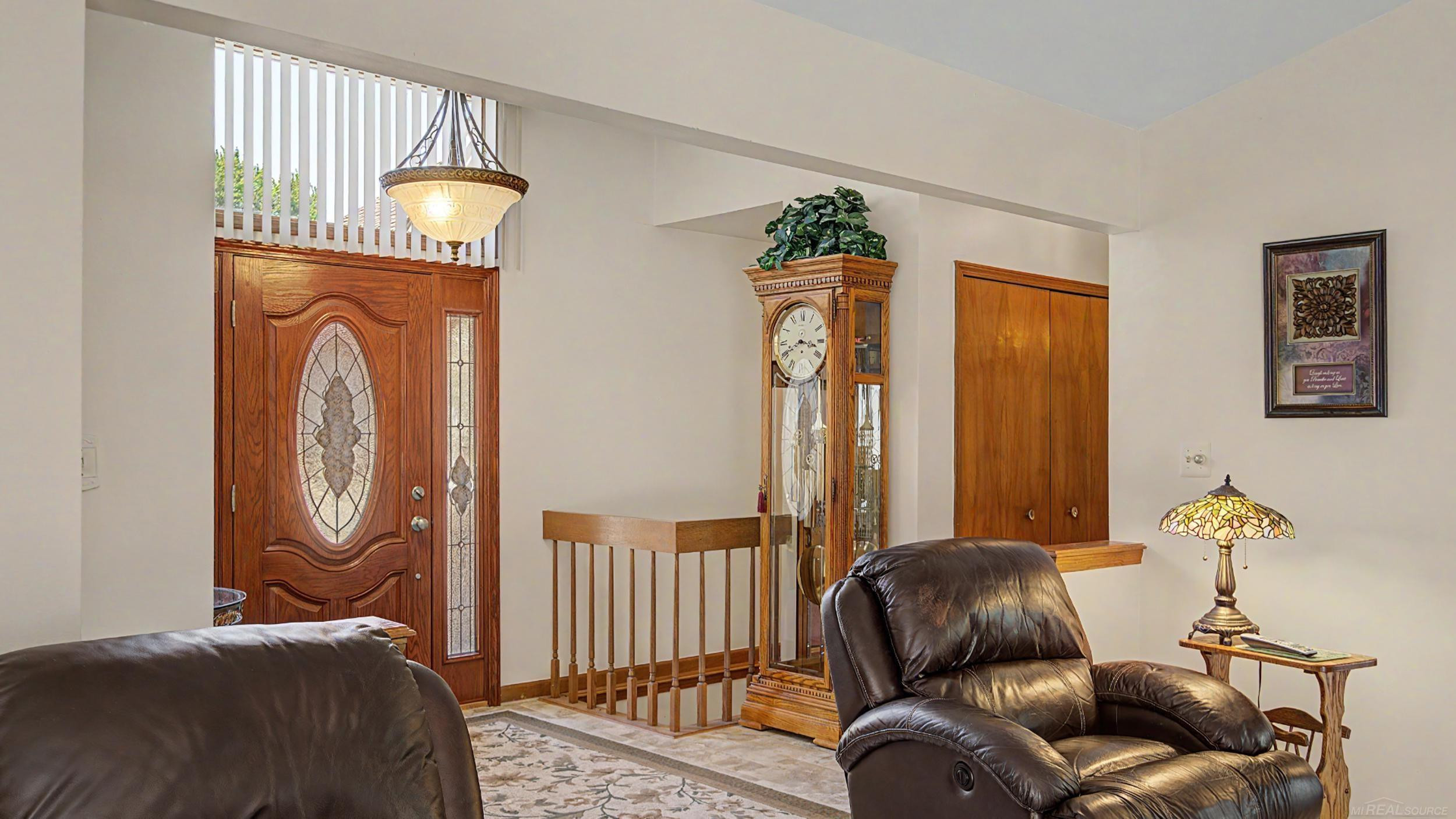 53240 Hillside Drive, Utica, MI 48316 — Photo 15