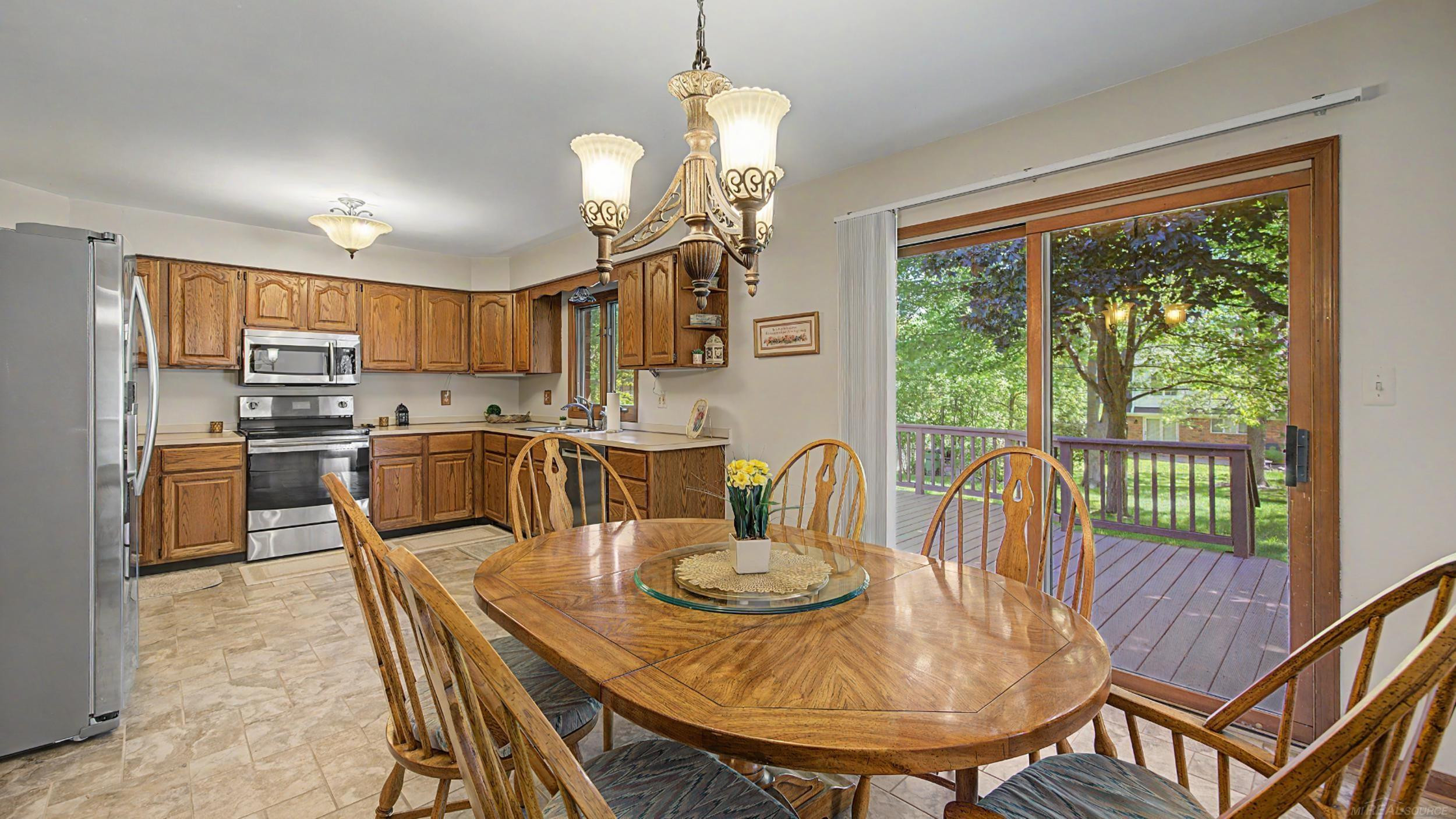 53240 Hillside Drive, Utica, MI 48316 — Photo 20