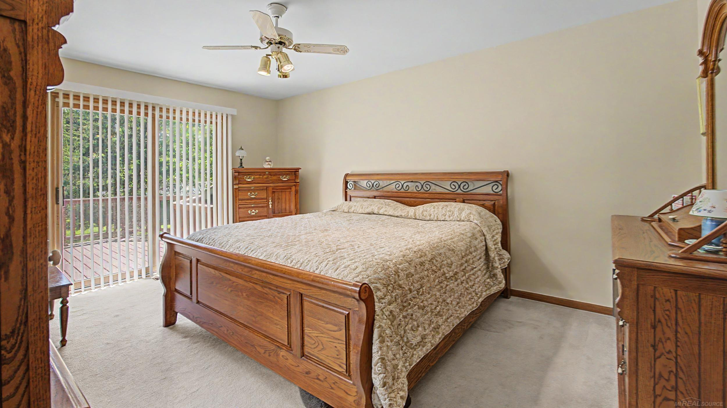 53240 Hillside Drive, Utica, MI 48316 — Photo 25