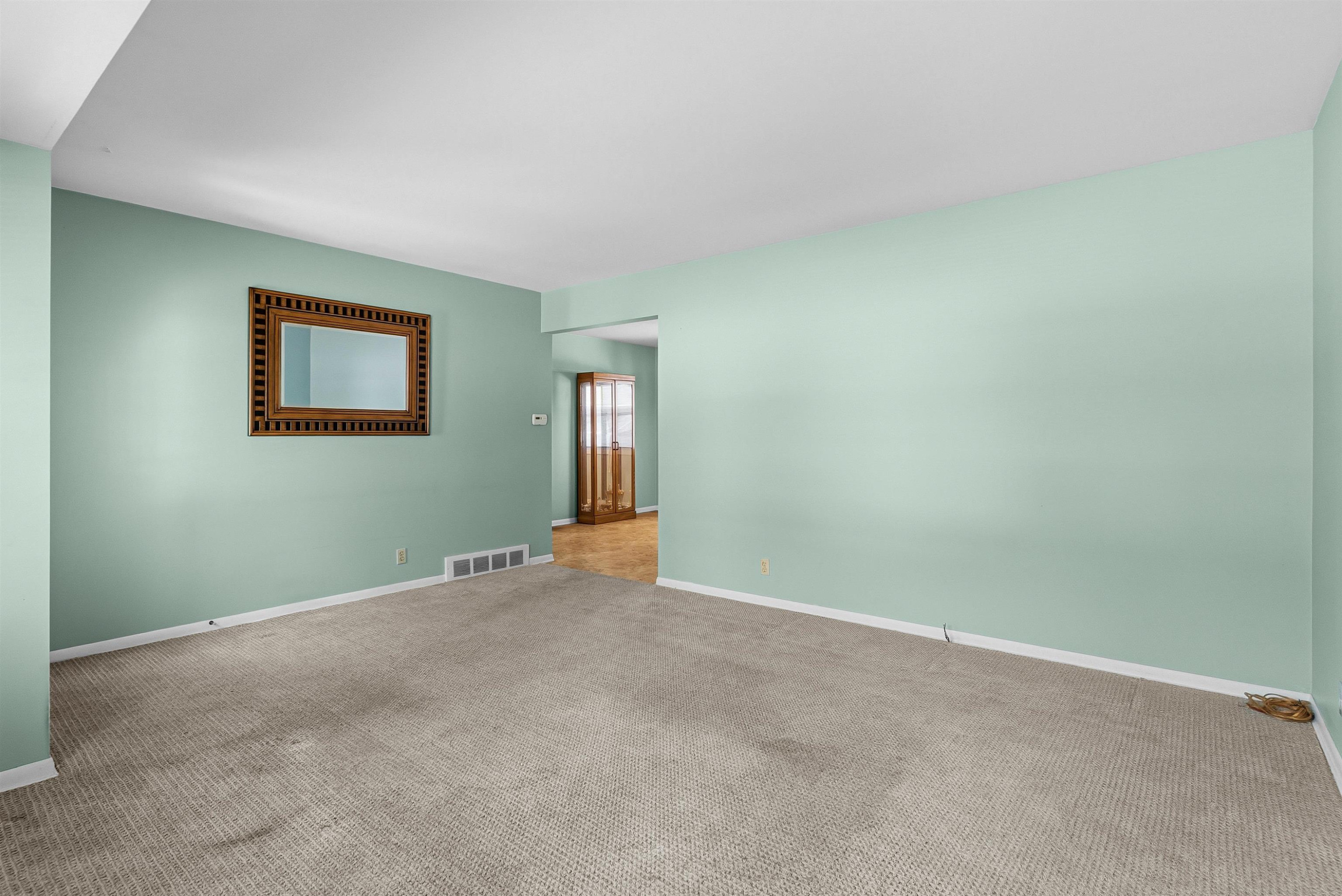604 Somerset Drive, Flushing, MI 48433 — Photo 6