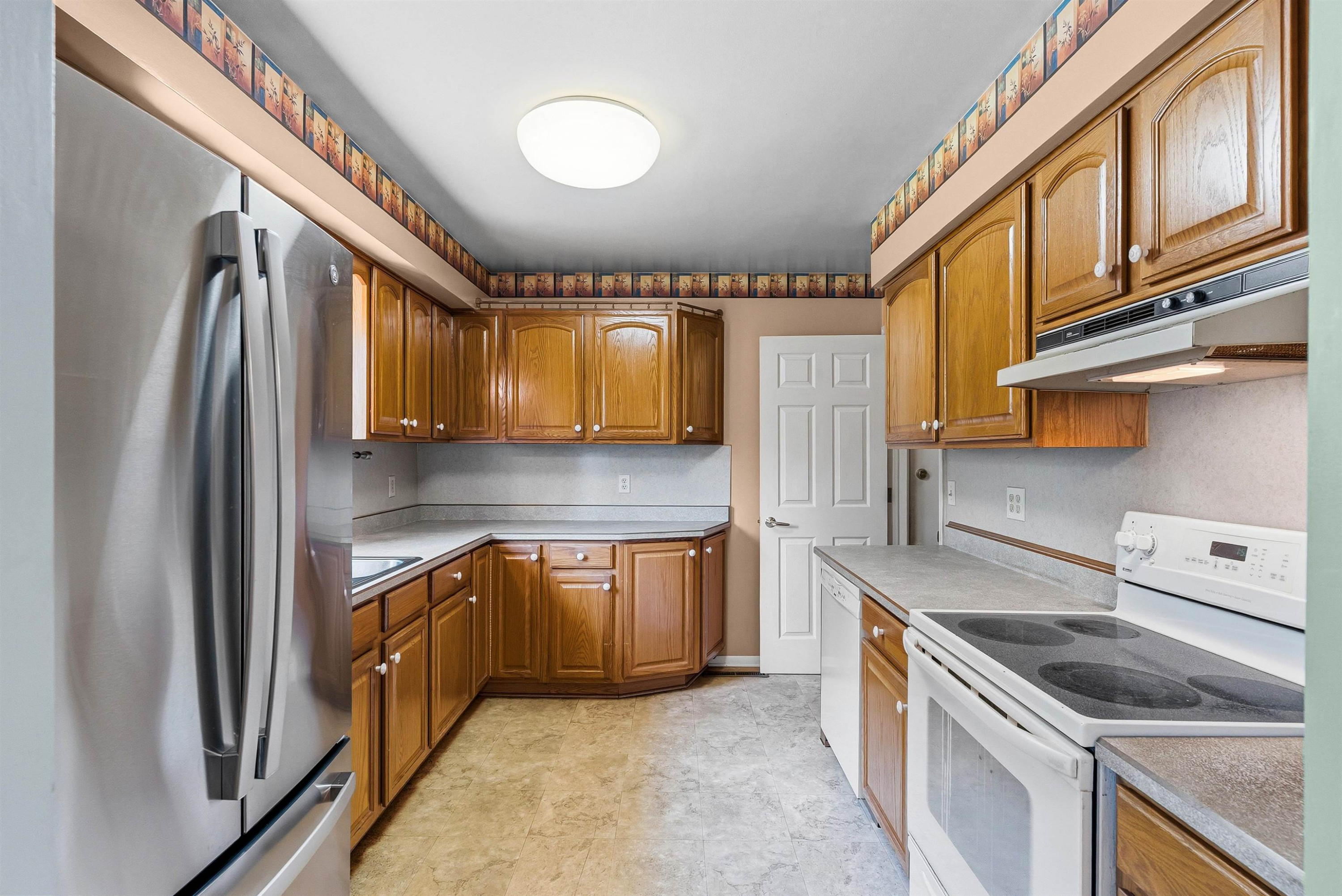 604 Somerset Drive, Flushing, MI 48433 — Photo 9