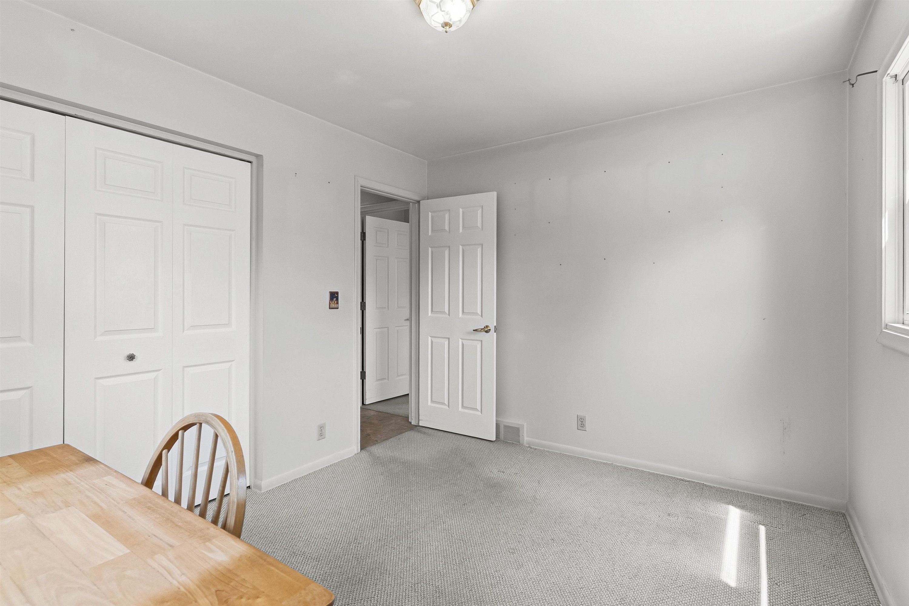604 Somerset Drive, Flushing, MI 48433 — Photo 19