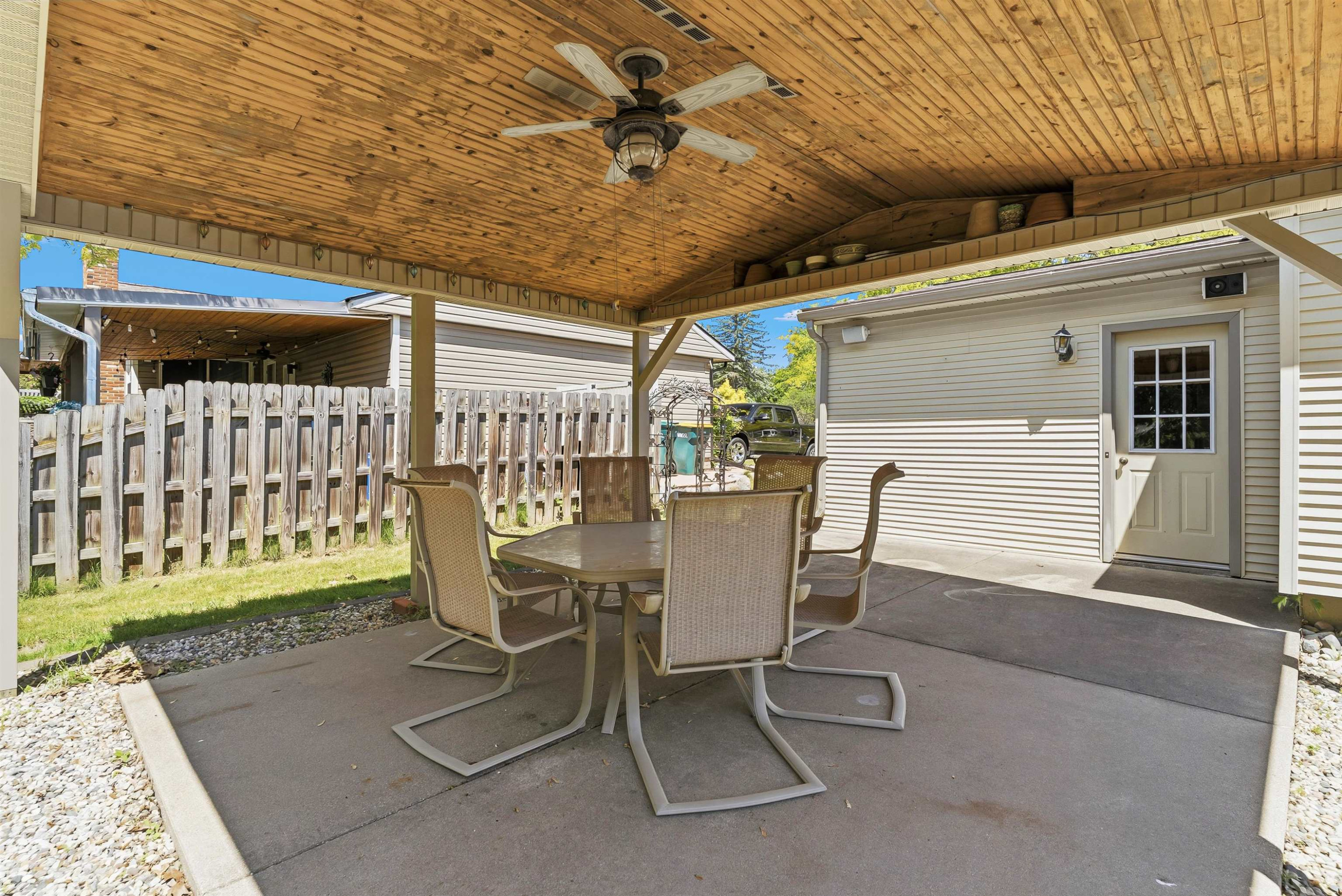 604 Somerset Drive, Flushing, MI 48433 — Photo 29