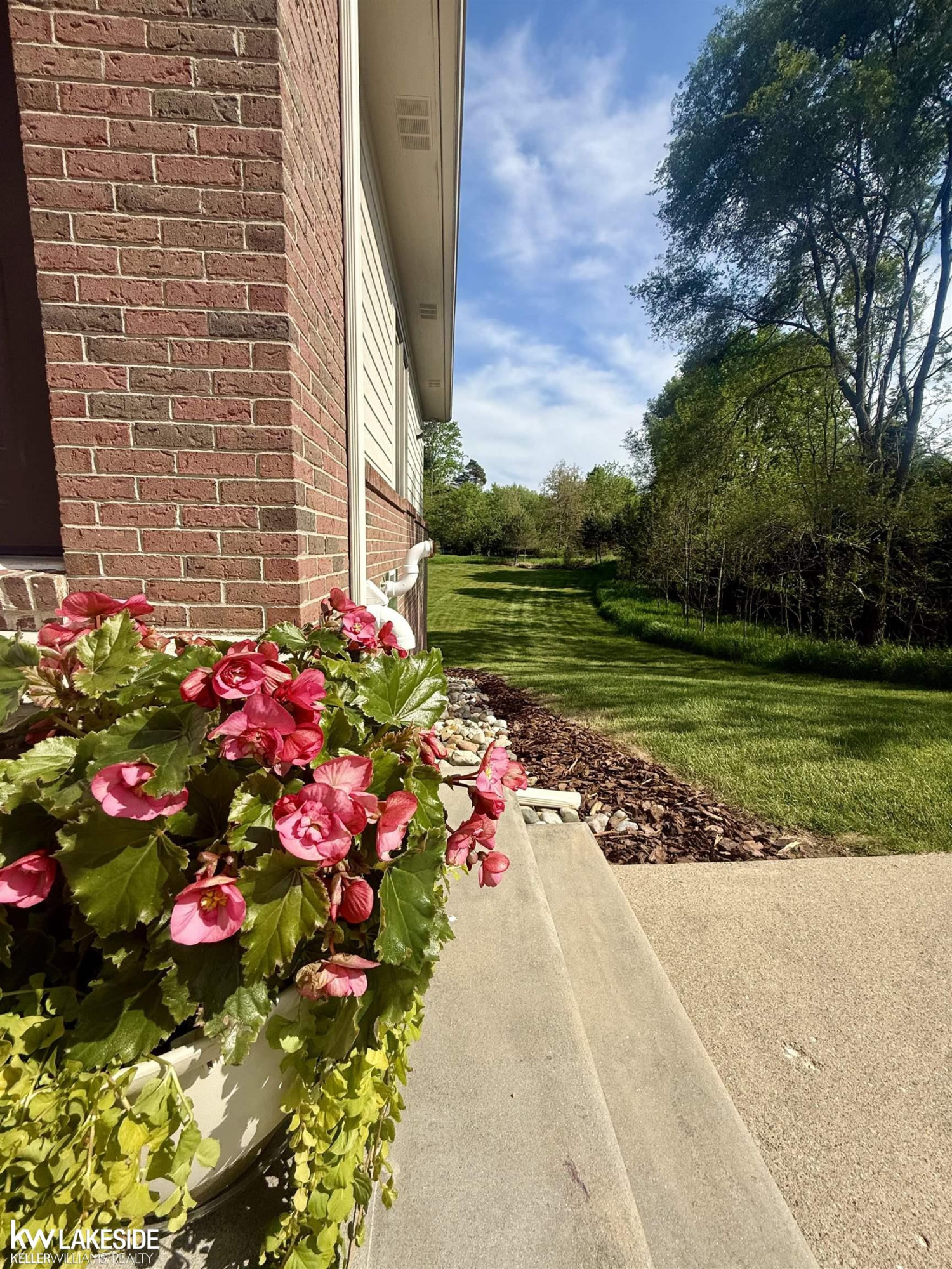 901 Jack Pine Drive, Rochester, MI 48306 — Photo 35