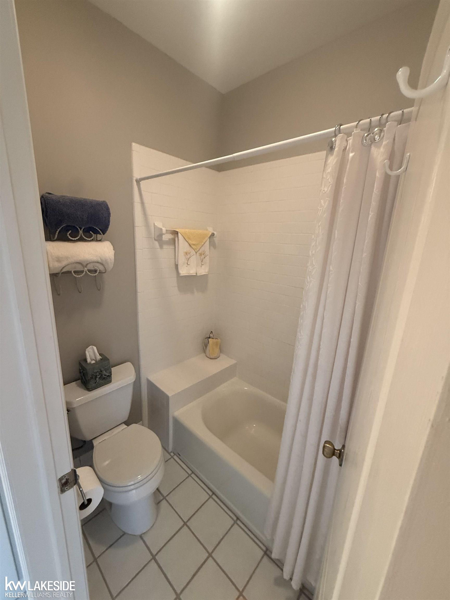 901 Jack Pine Drive, Rochester, MI 48306 — Photo 41