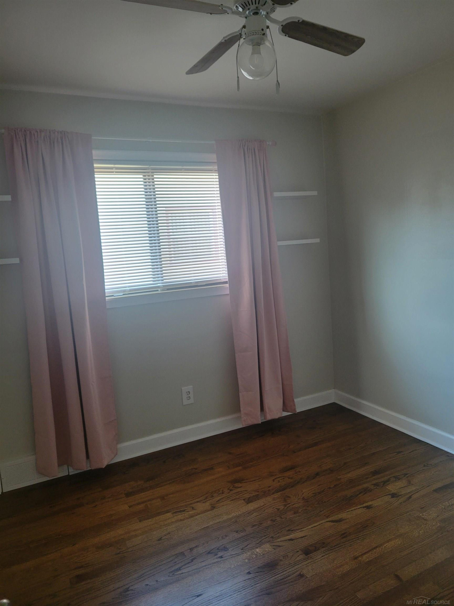 22087 Oakwood Avenue, Eastpointe, MI 48021 — Photo 6