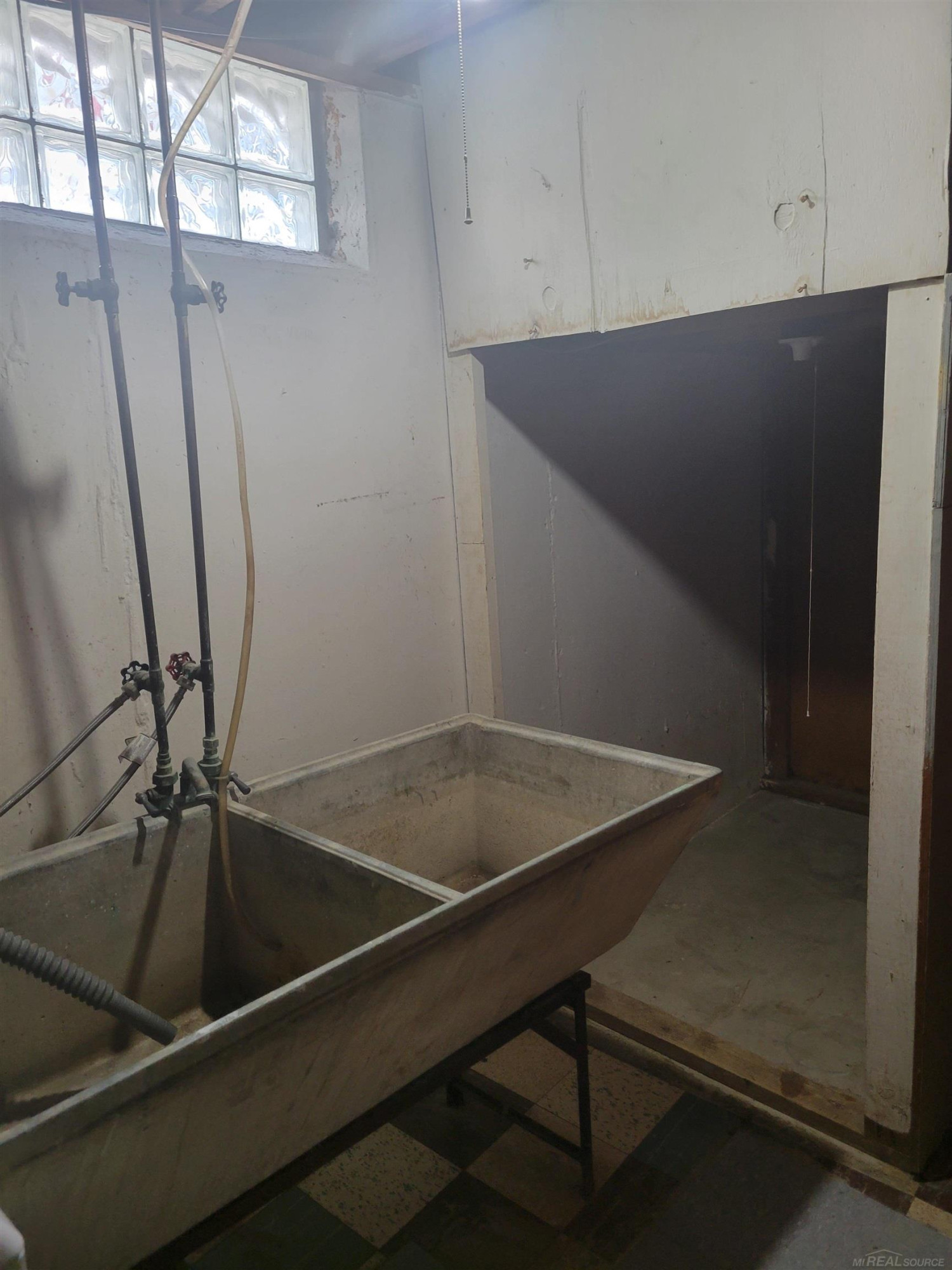 22087 Oakwood Avenue, Eastpointe, MI 48021 — Photo 18