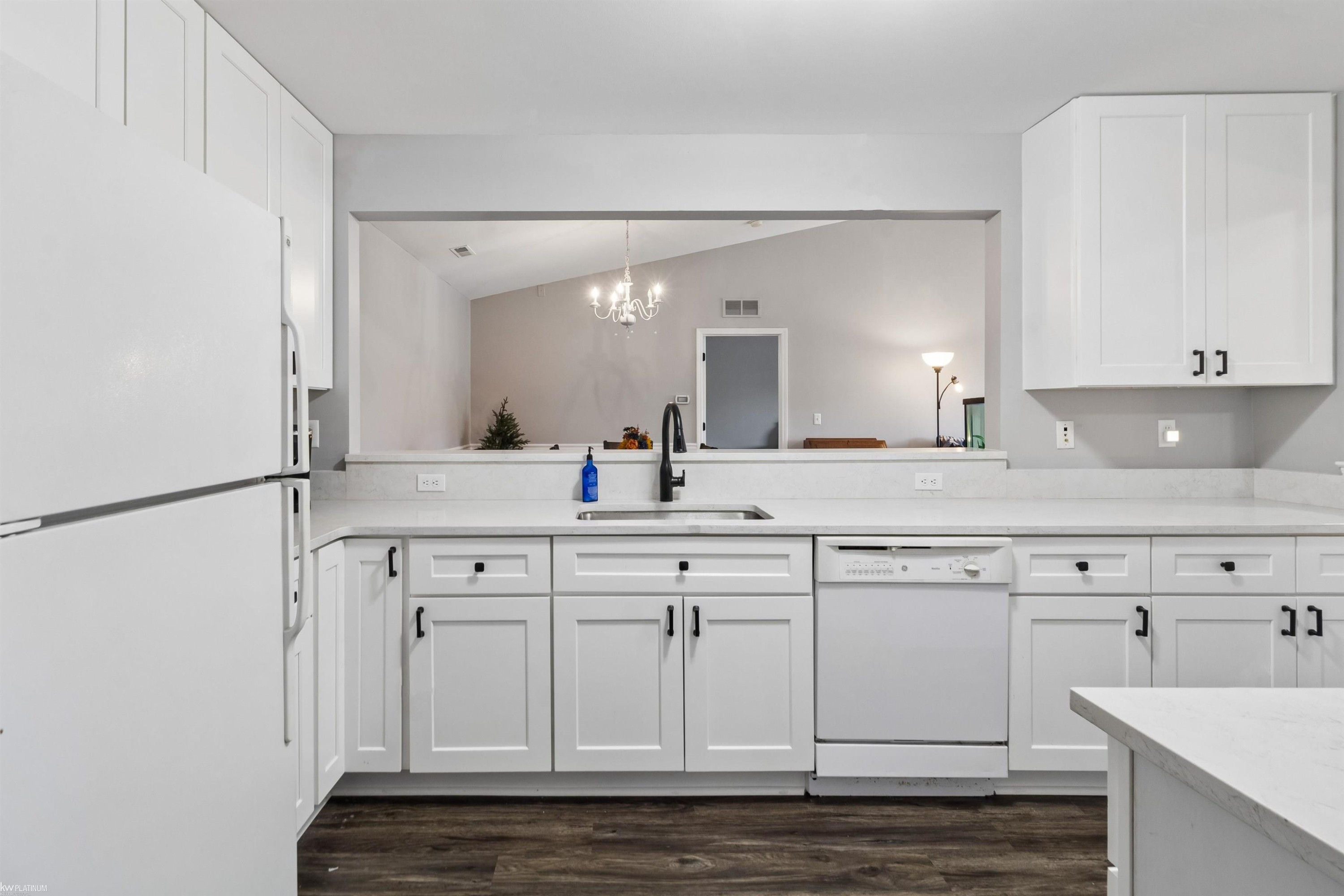 16805 Carriage Way, 23, MI 48168 — Photo 9