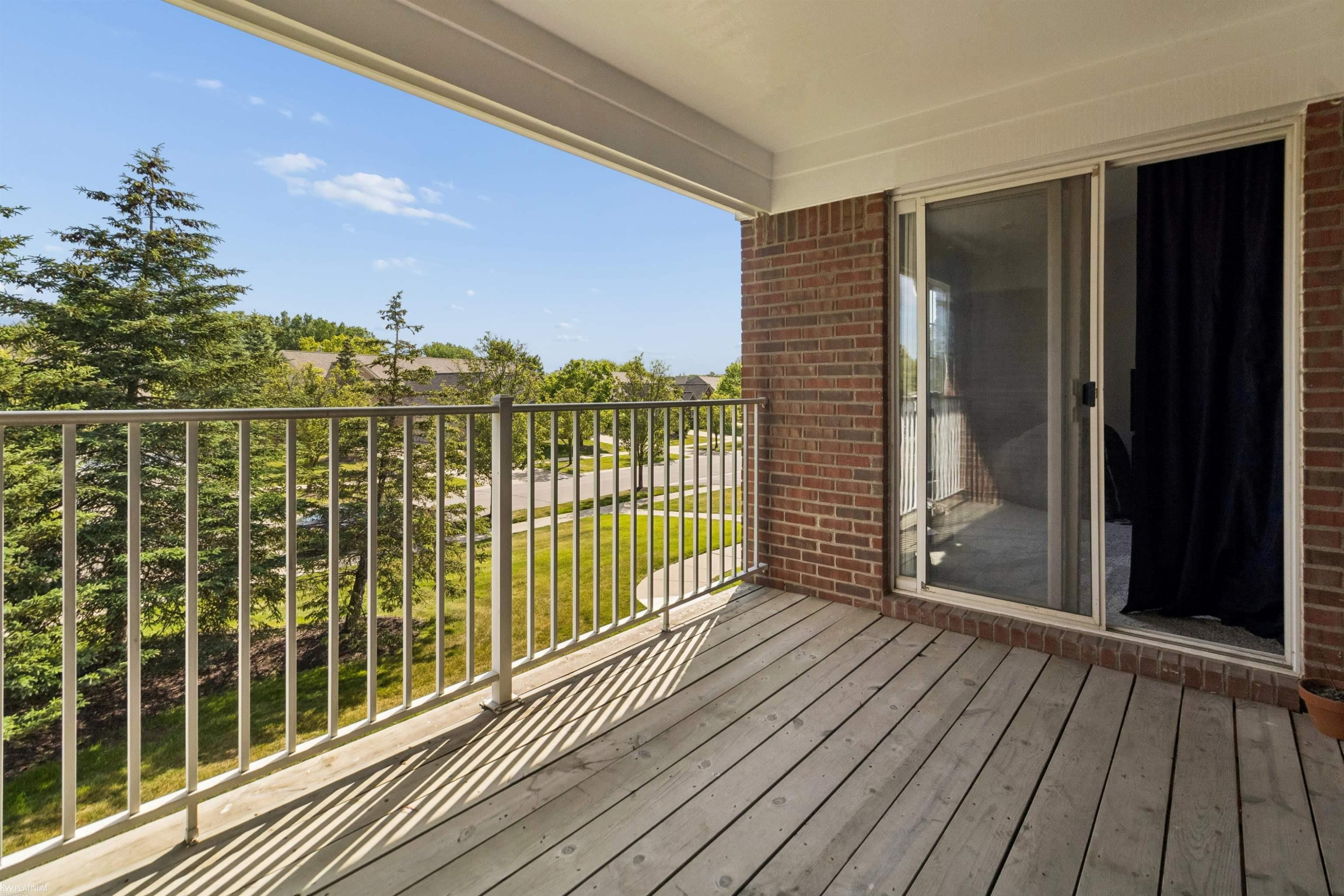 16805 Carriage Way, 23, MI 48168 — Photo 19