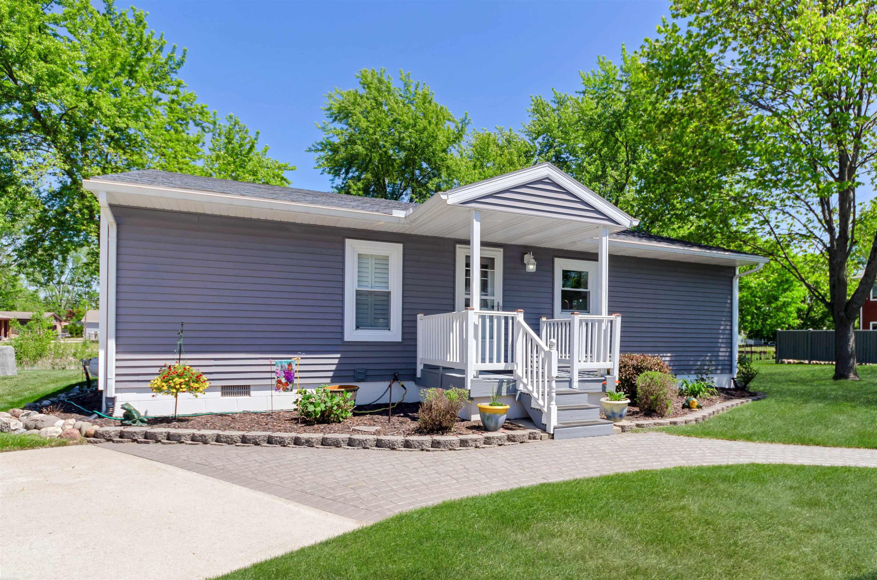 5397 Grouse Court, MI 48612 — Photo 2