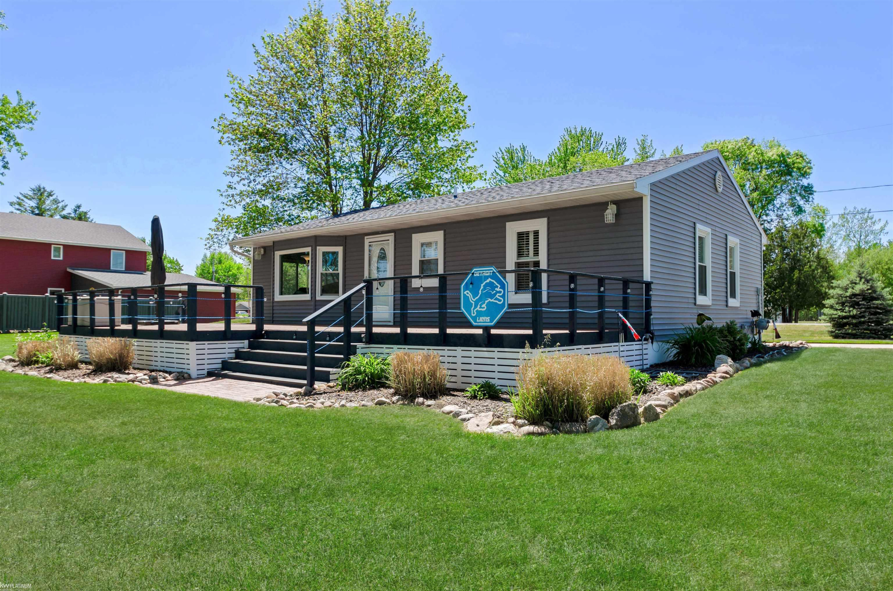 5397 Grouse Court, MI 48612 — Photo 9