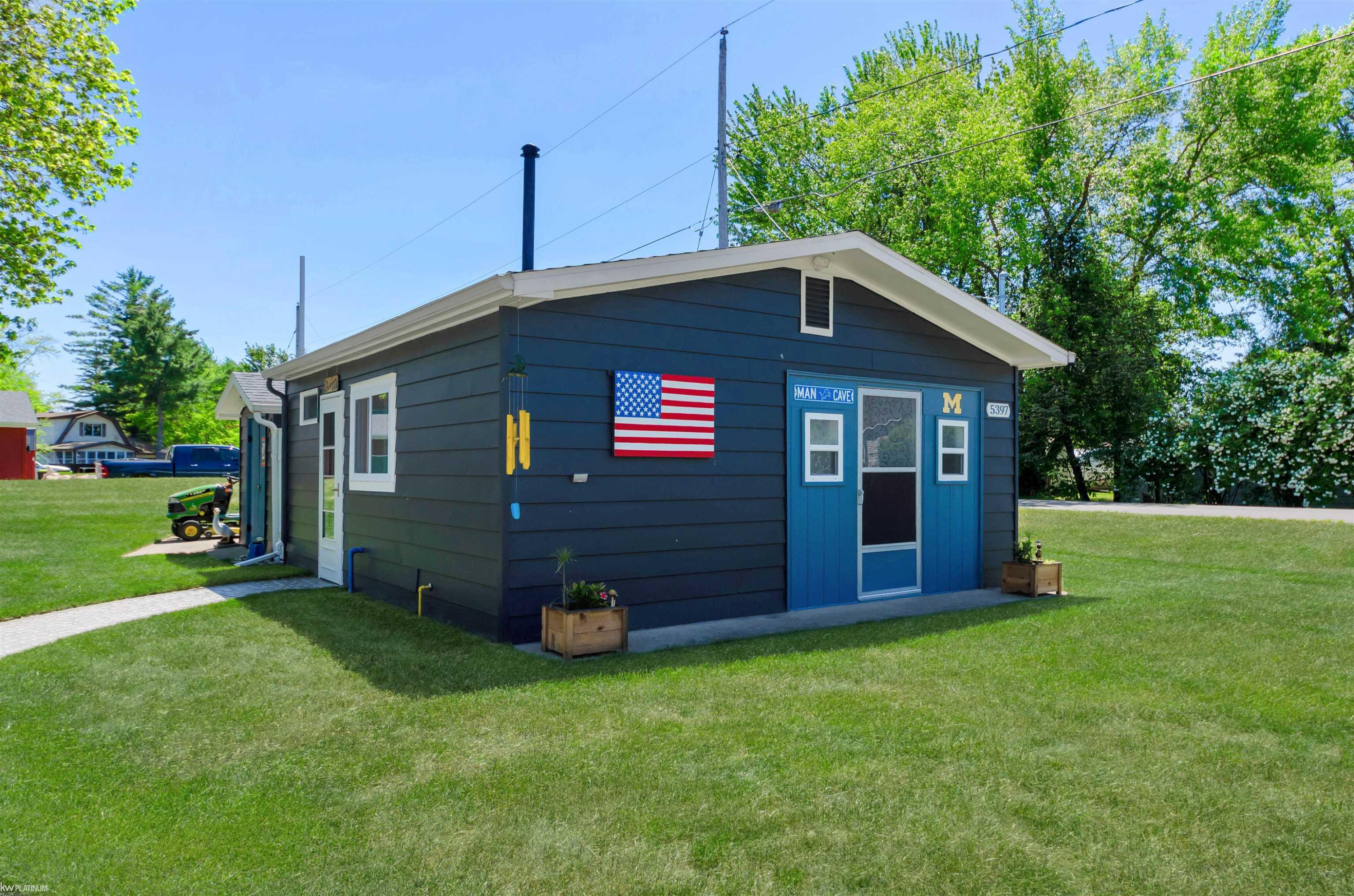 5397 Grouse Court, MI 48612 — Photo 14