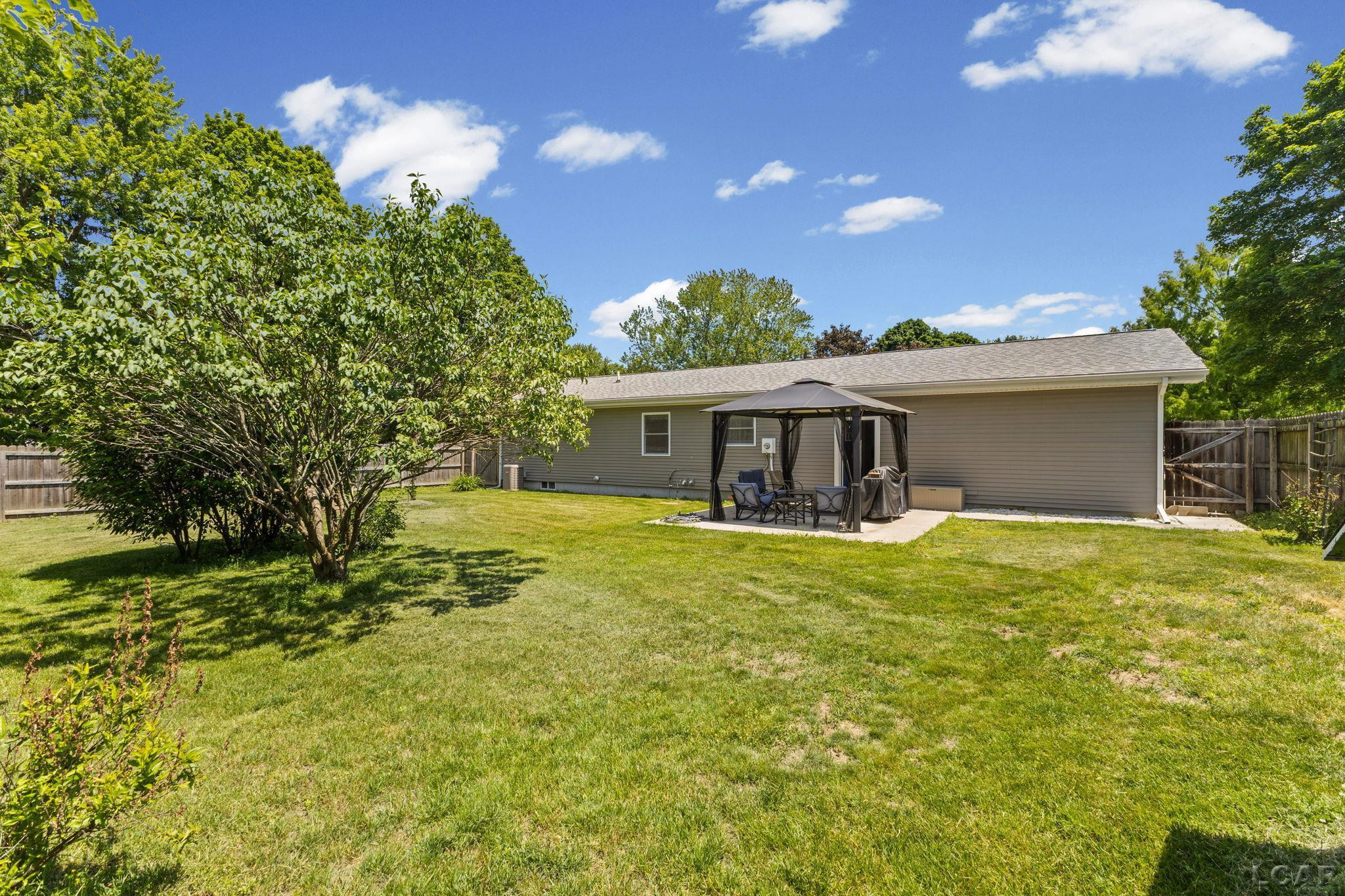 224 Kingsberry Court, Blissfield, MI 49228 — Photo 19